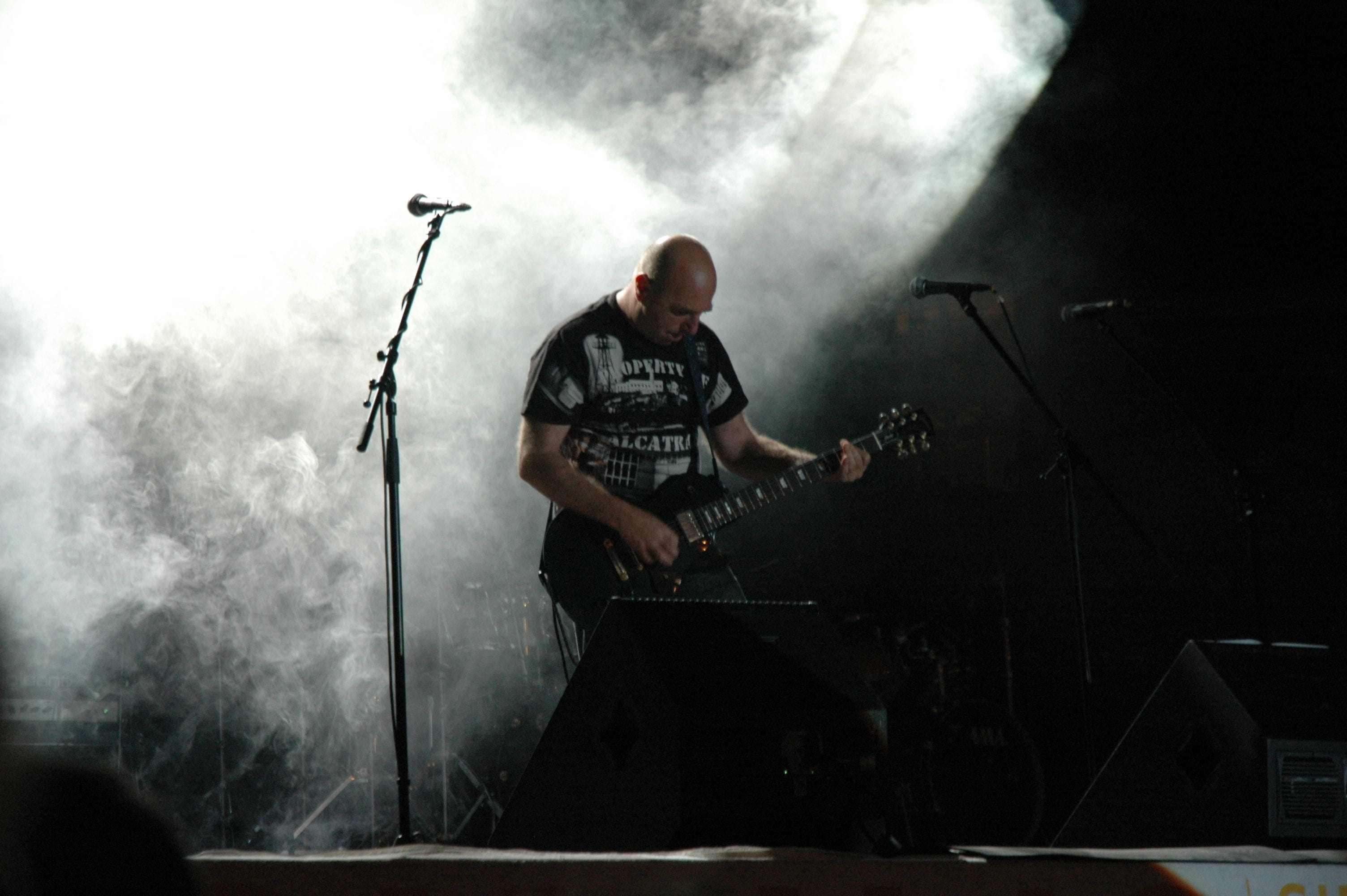 black, Music, play, only men, rocker, artist, entertainment, Bass, concert, microphone, plucking an instrument, enjoyment, instrument, stage - Performance Space, HD Wallpaper