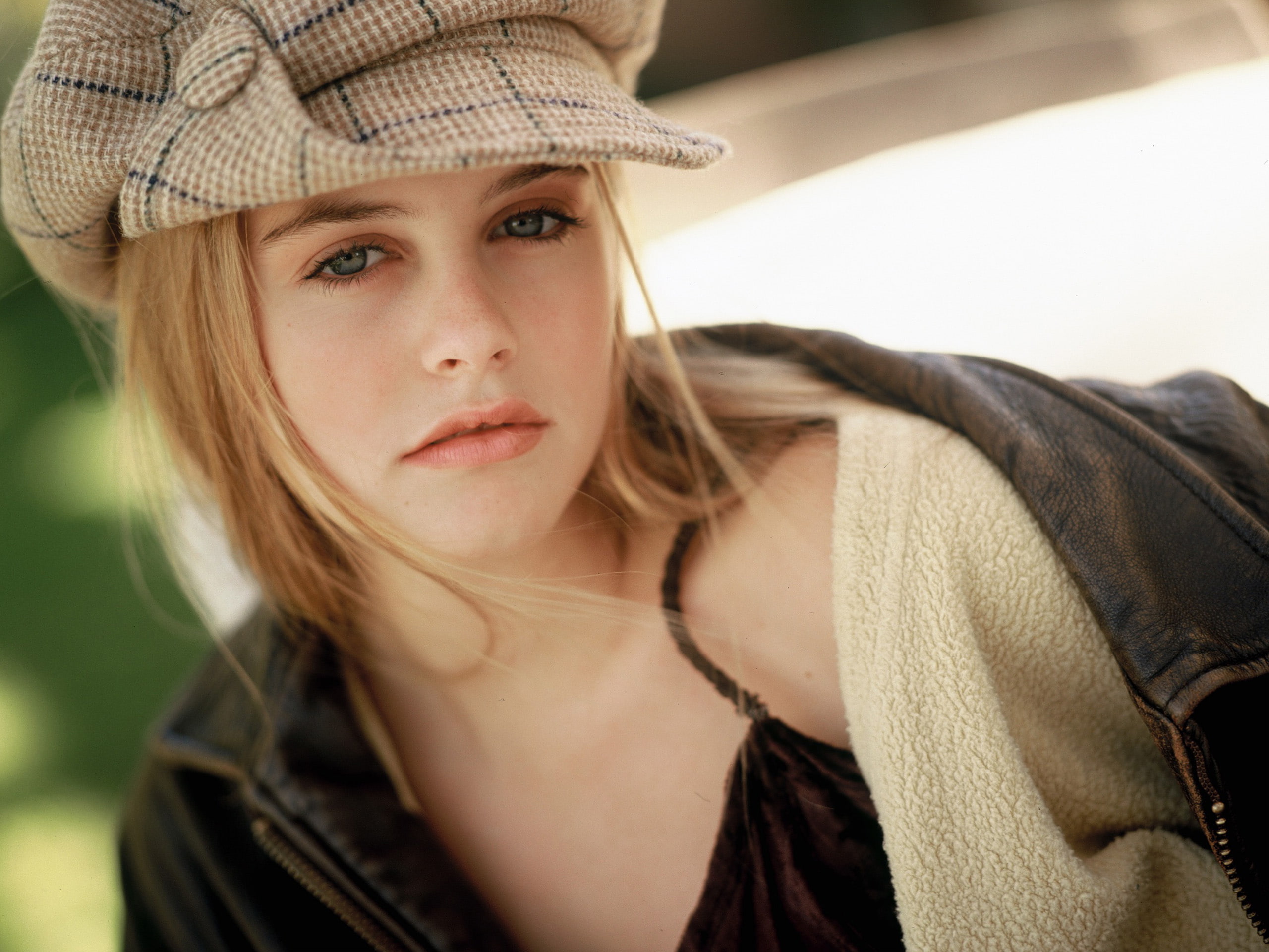 s, jacket, 2K, gray, silverstone, hi, women, resolution, alicia, HD Wallpaper