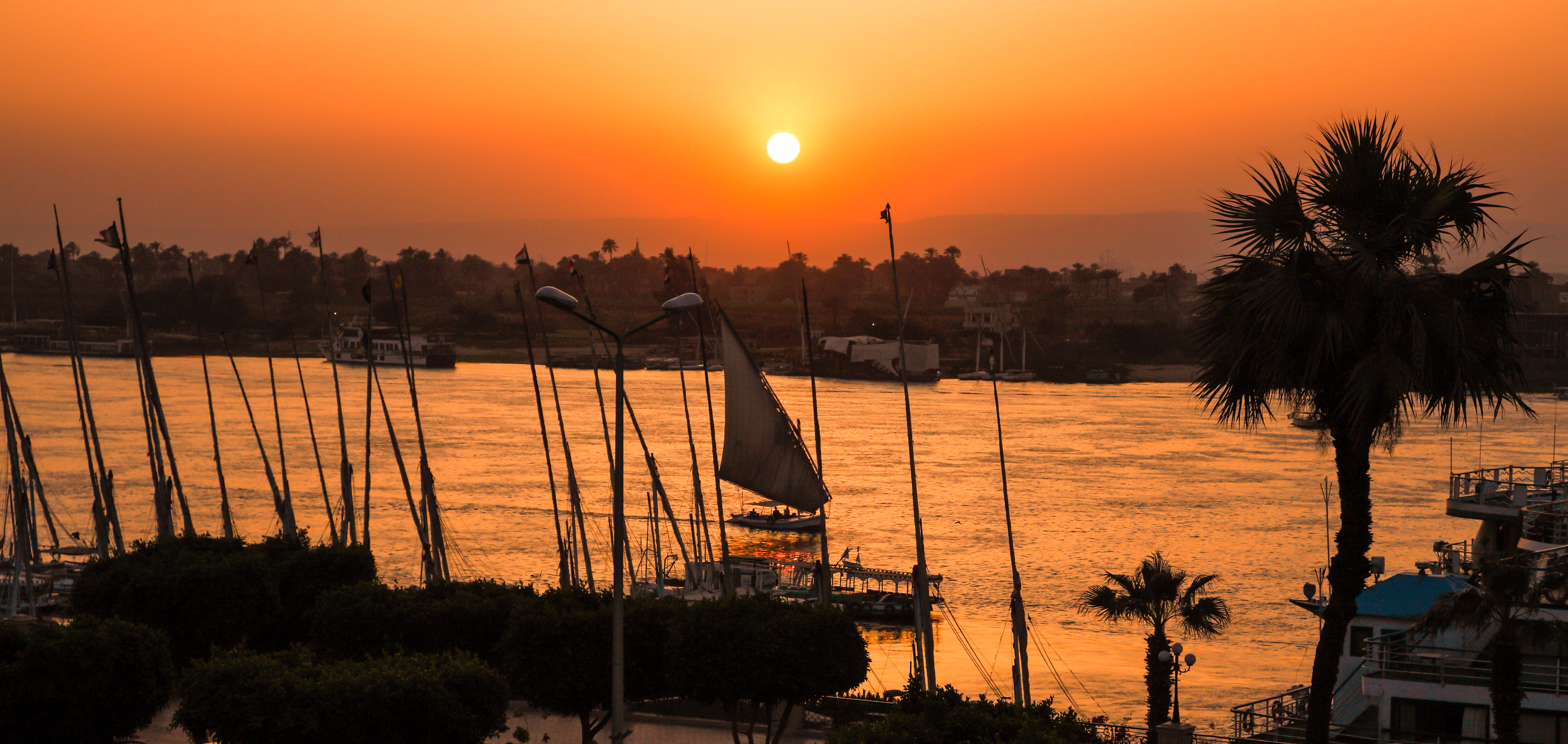 4K, dhow, luxor, architecture, silhouette, sunset, nature, tropical climate, egypt, orange color, reflection, sunlight, city, building exterior, built structure, HD Wallpaper