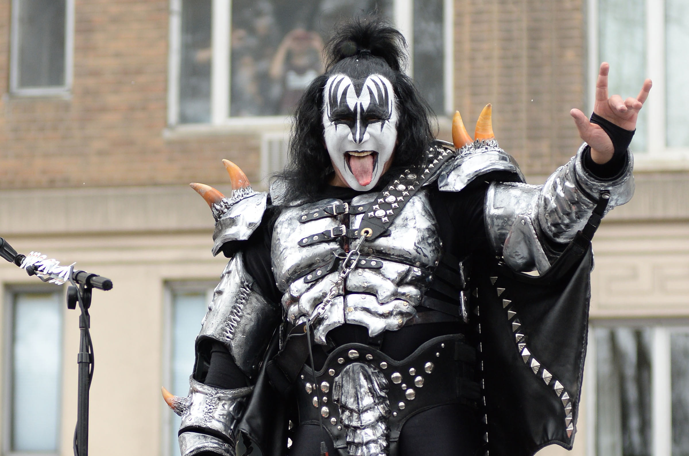 men, women, fantasy, venice Carnival, black color, gene simmons, period Costume, one person, human representation, stage Costume, 1080P, creativity, kiss, HD Wallpaper