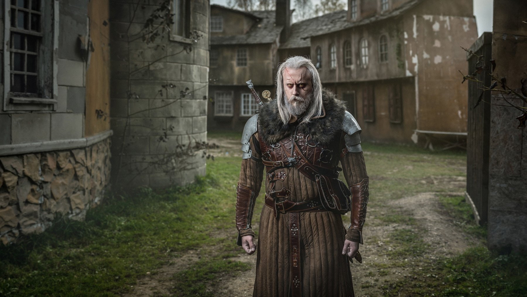 one person, medieval, the past, spooky, warrior - person, building, looking at camera, fear, weapon, emotion, period costume, Cosplay, outdoors, Geralt of Rivia, HD Wallpaper