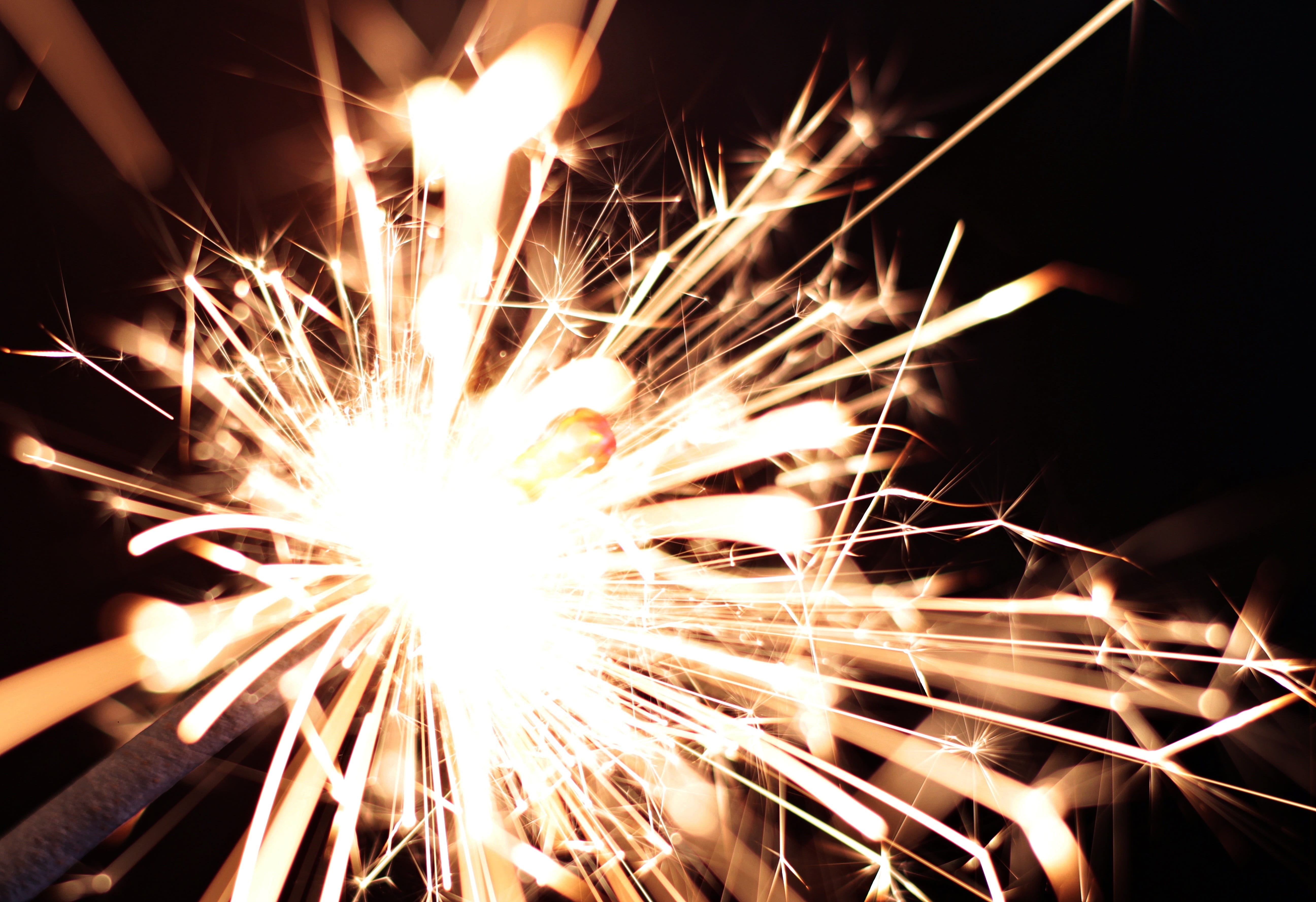burn, glowing, glow, fireworks, star thrower, shining, long exposure, night, exploding, firework, star pucker, celebration, 5K, sparkler, event, spautzemännchen, HD Wallpaper