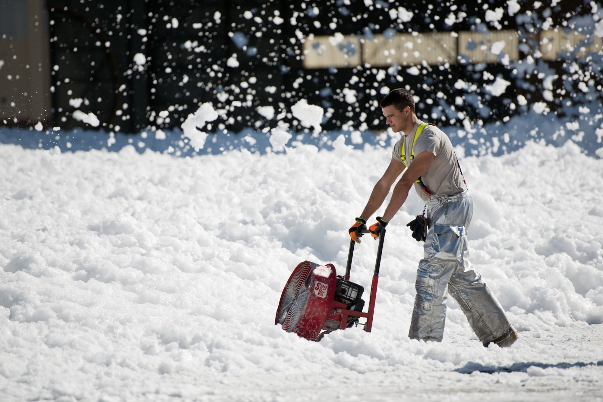 1080P, day, screw conveyor, young adult, shoveling, men, blower, device, standing, adult, cold temperature, behind, clearing snow, clothing, winter, outdoors, HD Wallpaper