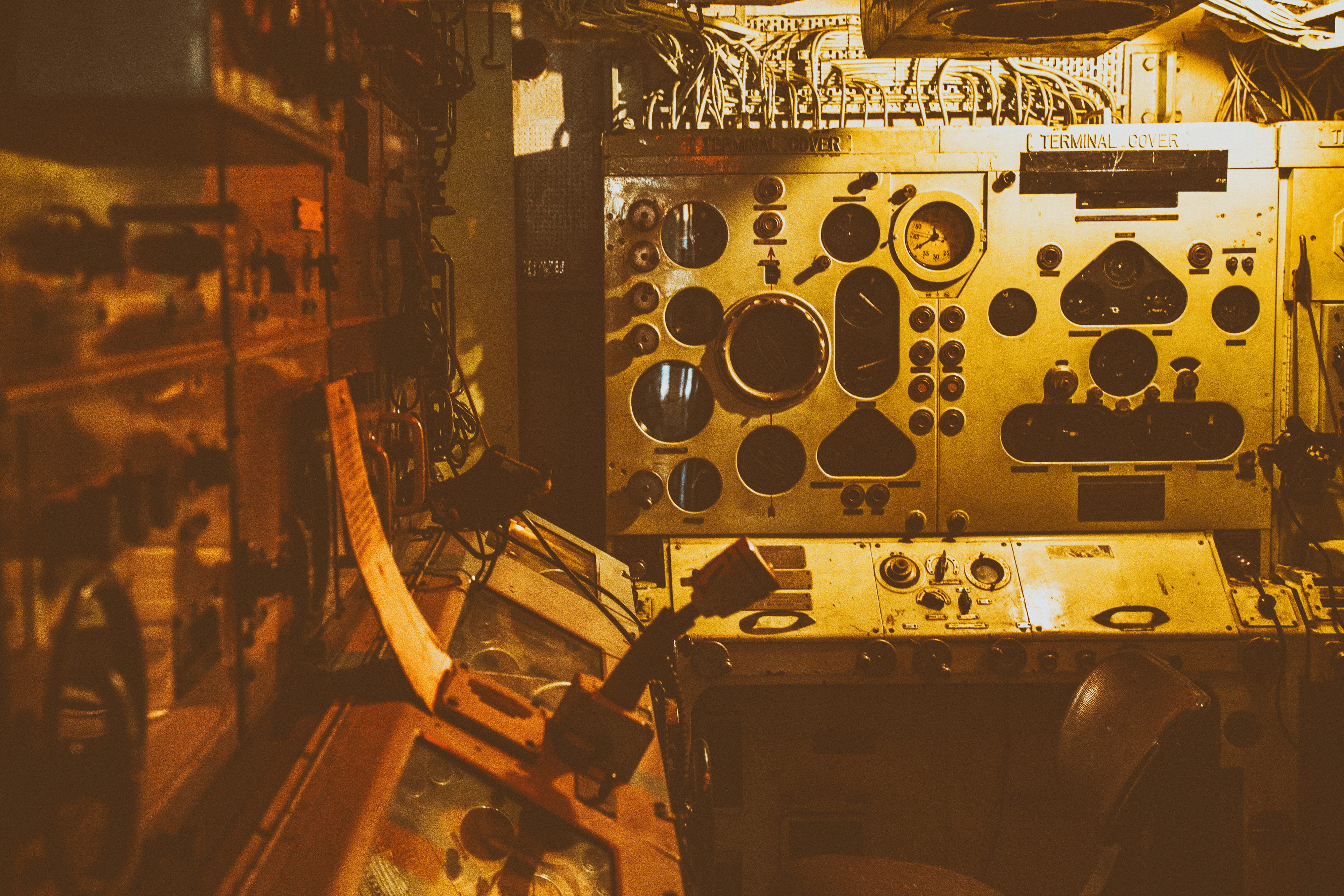 close-up, old Navy, the past, England, warship, image, boat, vehicle interior, old, history, Chatham Dockyard, control room, no people, indoors, metal, HD Wallpaper