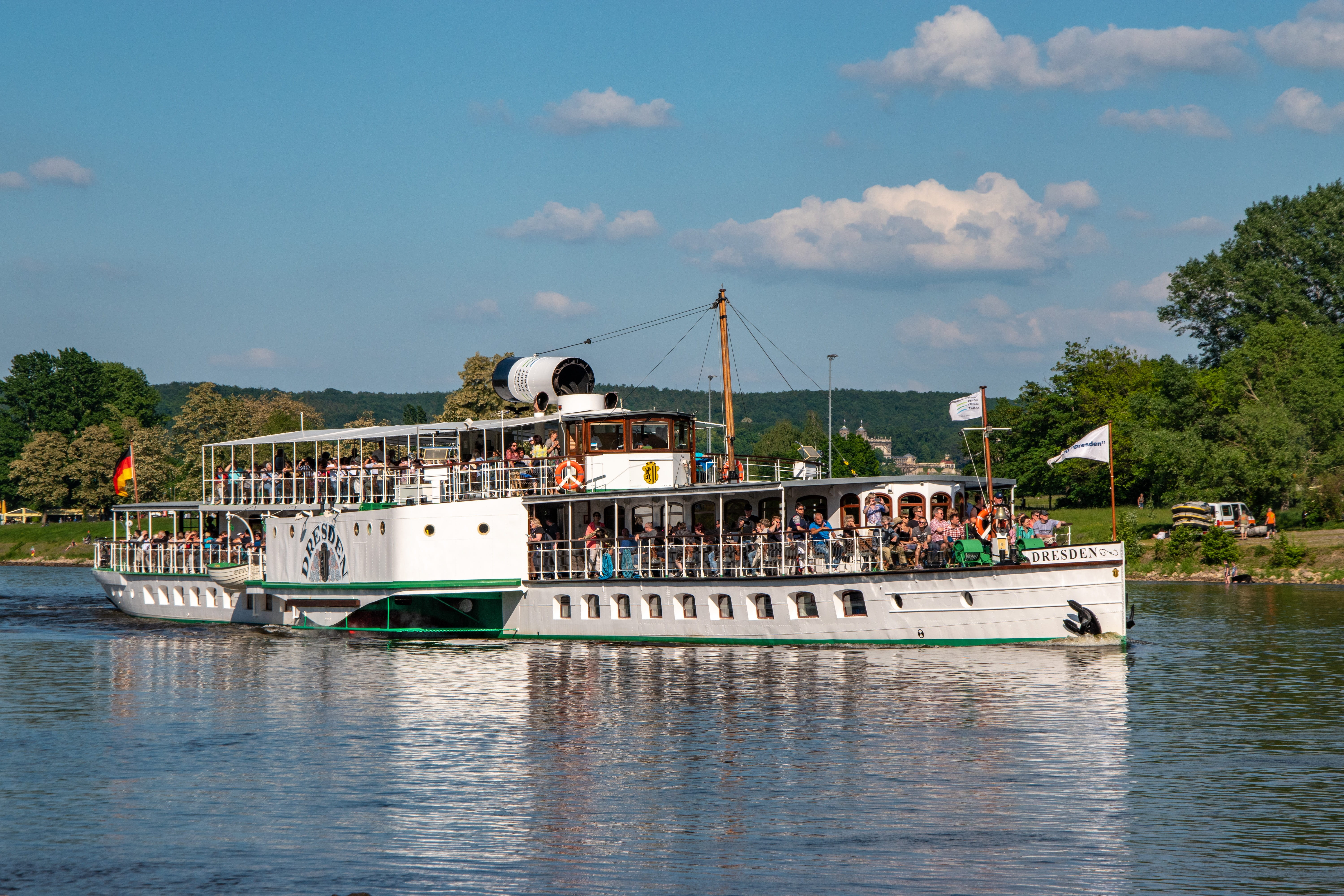yacht, plant, green, travel, transportation, water, group of people, river, 5K, ship, flow, trees, lake, nautical vessel, luxury, architecture, elbe, passenger craft, HD Wallpaper