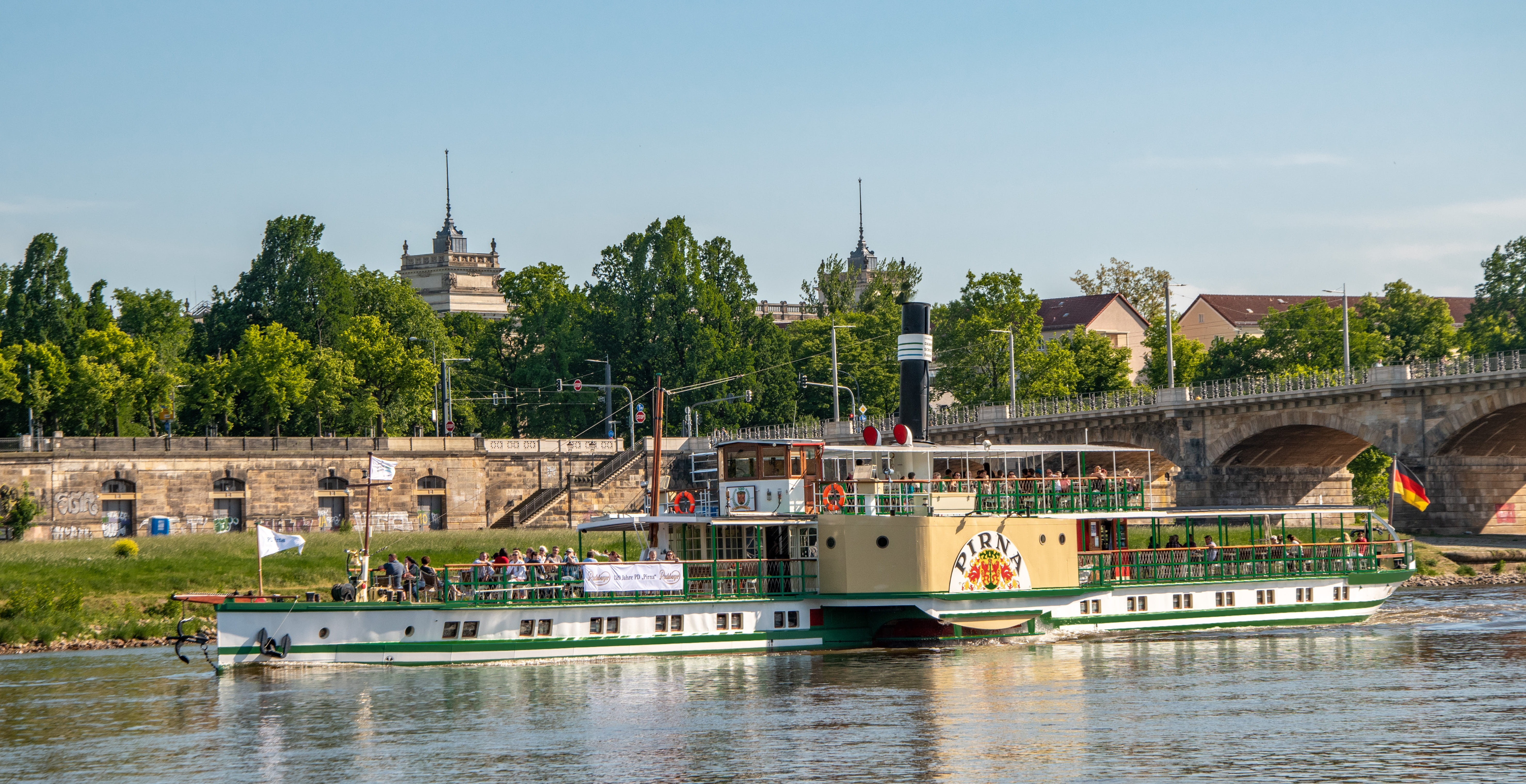 water, saxon steam ship travel, transportation, incidental people, building exterior, passenger craft, 5K, spring, ship, waterfront, tourism, city, green, HD Wallpaper