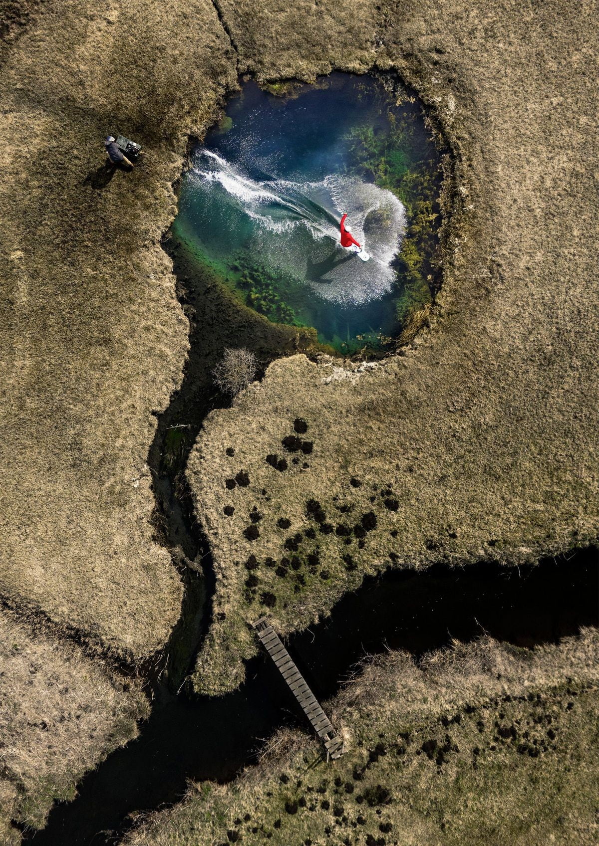 splashes, green color, beauty in nature, aerial view, shadow, beach, landscape, stream, real people, snowboards, lifestyles, field, 720P, aerial, person, Phone HD Wallpaper