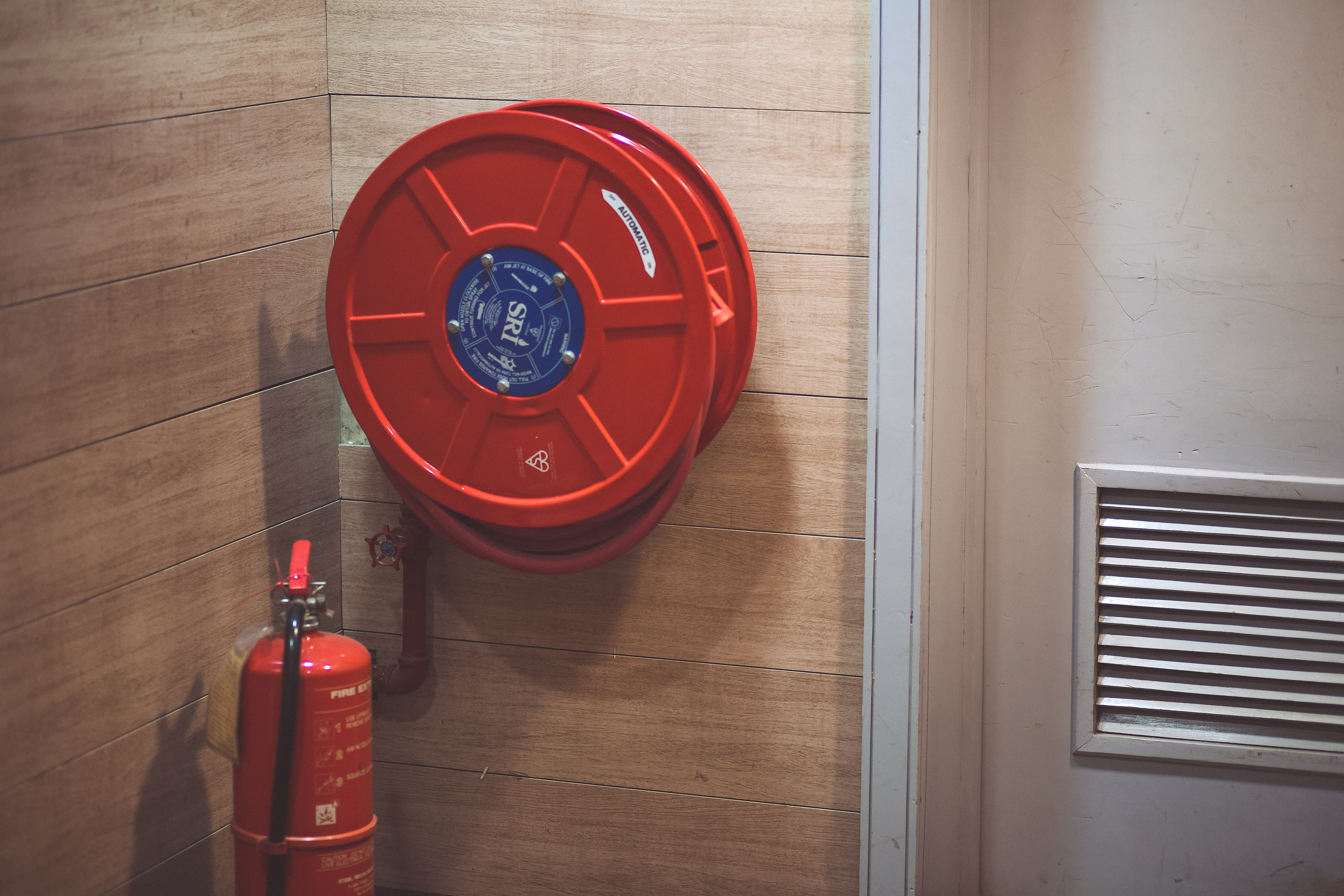 wall - building feature, rescue, fire hose, security, red, container, extinguisher, no people, safety, emergency, hose reel, fire, fire alarm, technology, HD Wallpaper