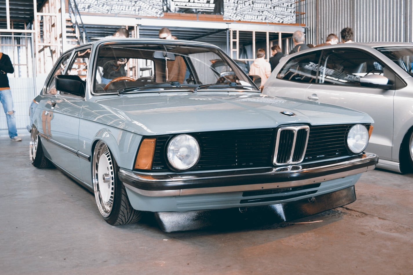 land vehicle, evening, gray, stationary, vintage car, car, 720P, outdoors, car washes, door, hatchback, parked, day, lights, morning, motor vehicle, retro styled, HD Wallpaper