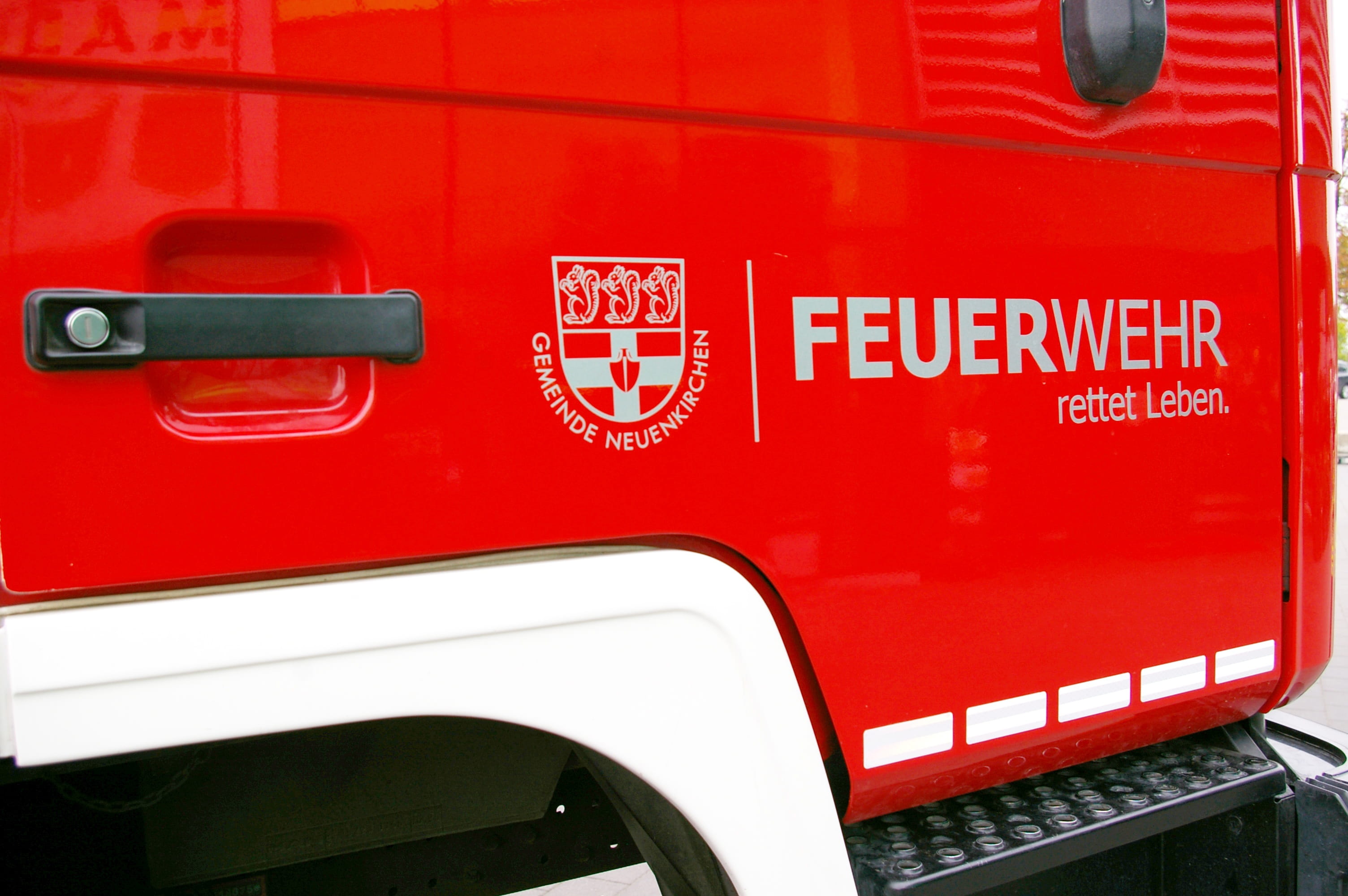 breathing apparatus, convenience, number, helm, fire extinguishing, fire extinguisher, wear protective clothing, wheel, volunteer firefighter, fire fighting, HD Wallpaper