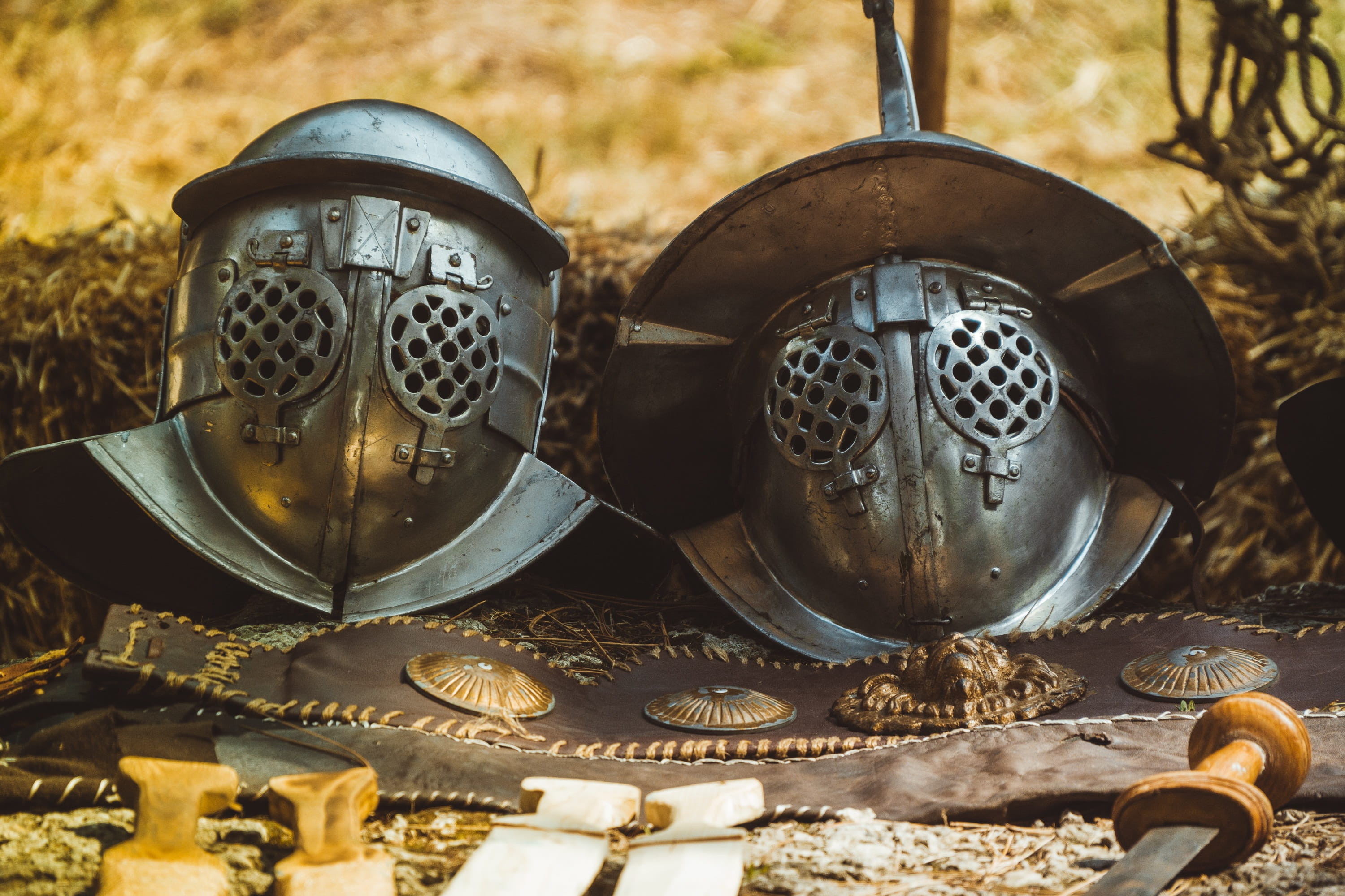 household equipment, warrior, armor, outdoors, soldier, equipment, military, machinery, man, nature, old, still life, antique, mask, army, war, no people, HD Wallpaper