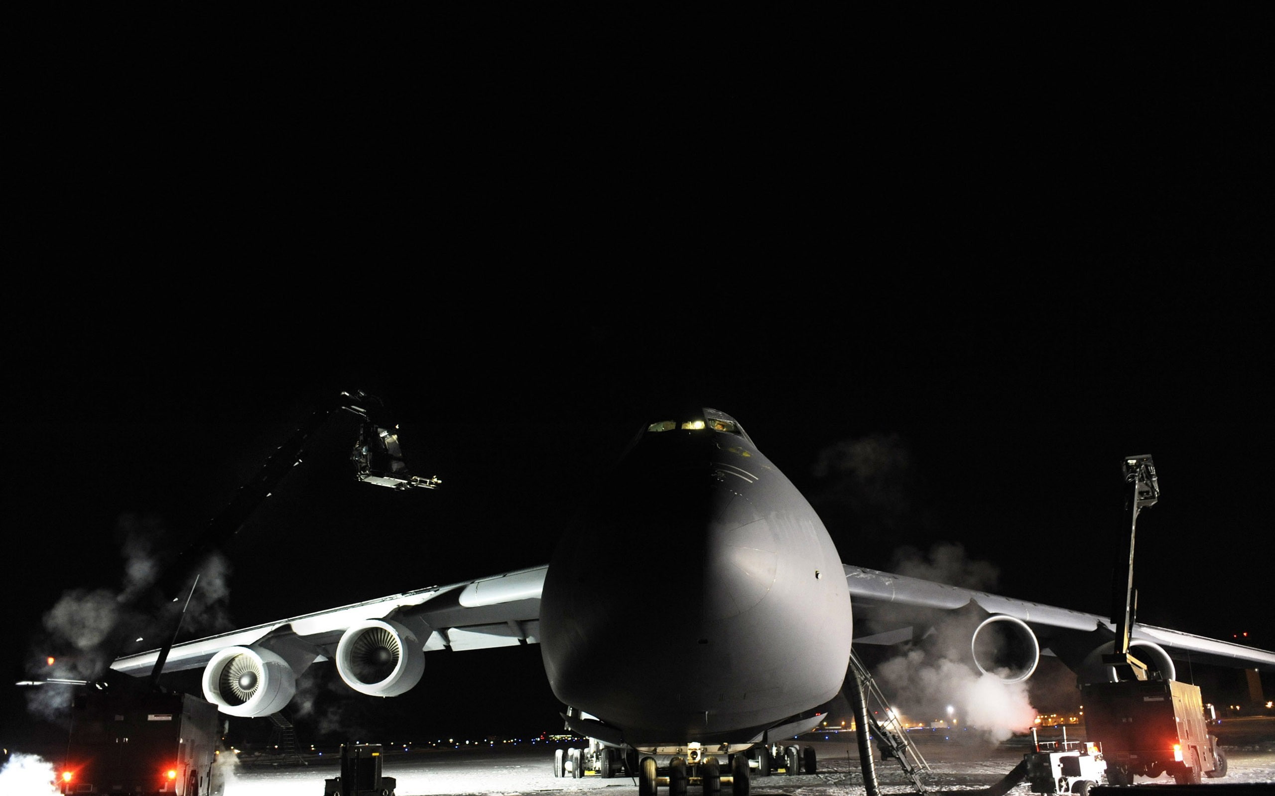 photography airplane aircraft military aircraft night military base us air force lockheed c 5 galaxy winter frost, 2K, HD Wallpaper