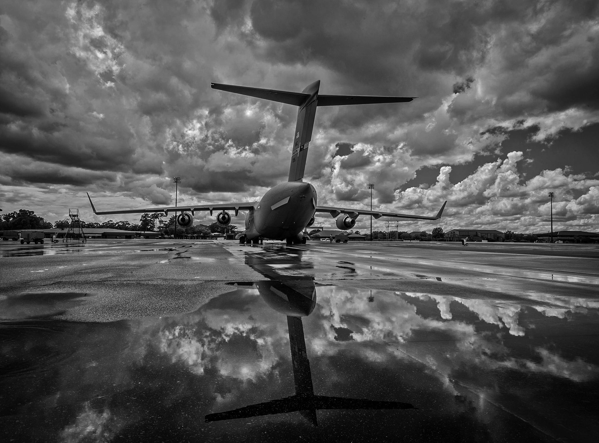 no people, commercial airplane, airport runway, grayscaled, aerospace industry, reflection, mode of transportation, sky, military, airplane, cloud - sky, HD Wallpaper