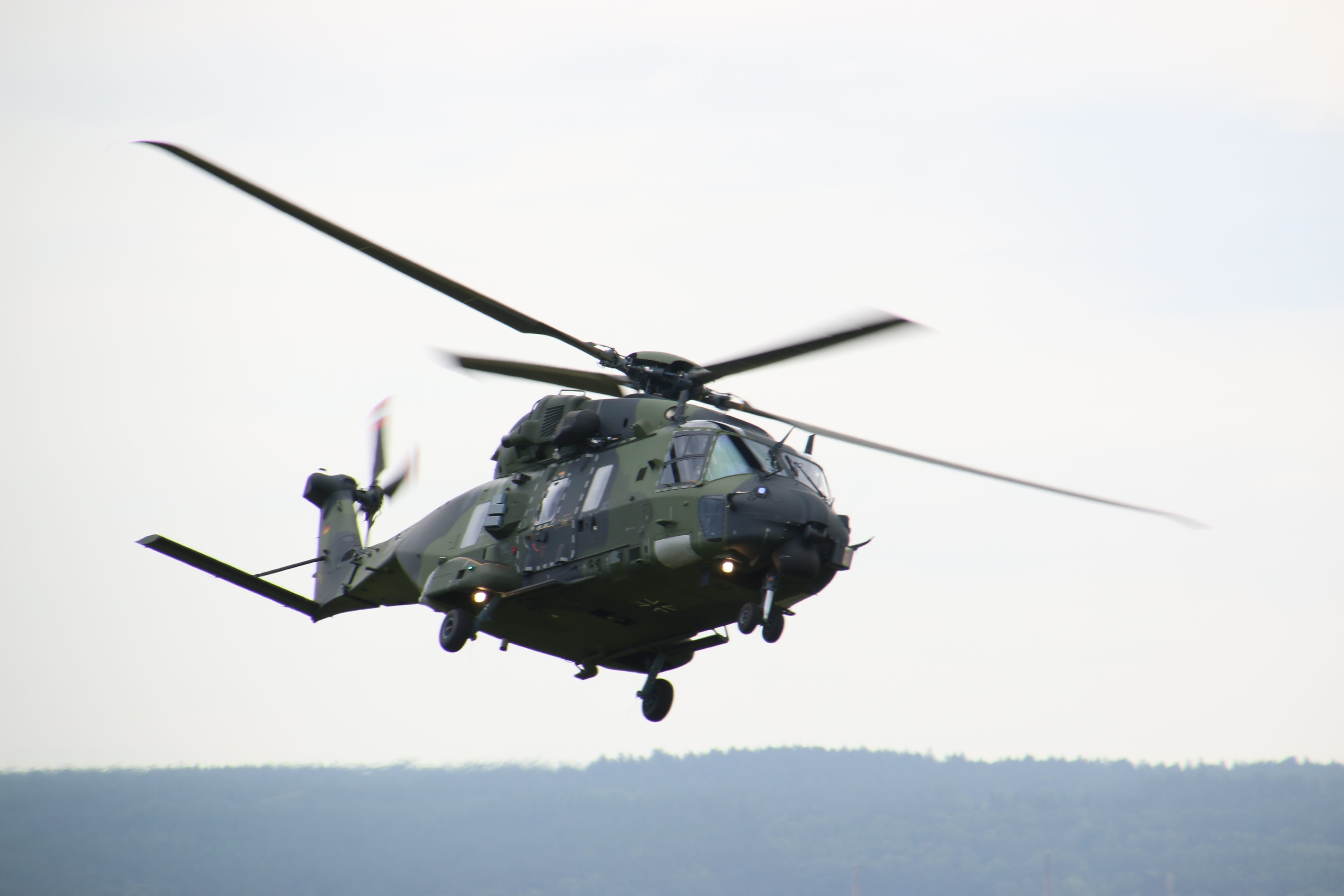 government, day, air vehicle, propeller, aerospace industry, nature, on the move, no people, army, motion, mid-air, air force, flying, transport helicopter, HD Wallpaper