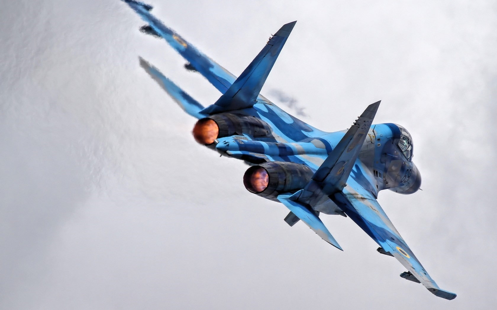 airplane, people, security, quality, sukhoi, mid-air, nature, military, fighter plane, military airplane, 720P, mode of transportation, on the move, HD Wallpaper