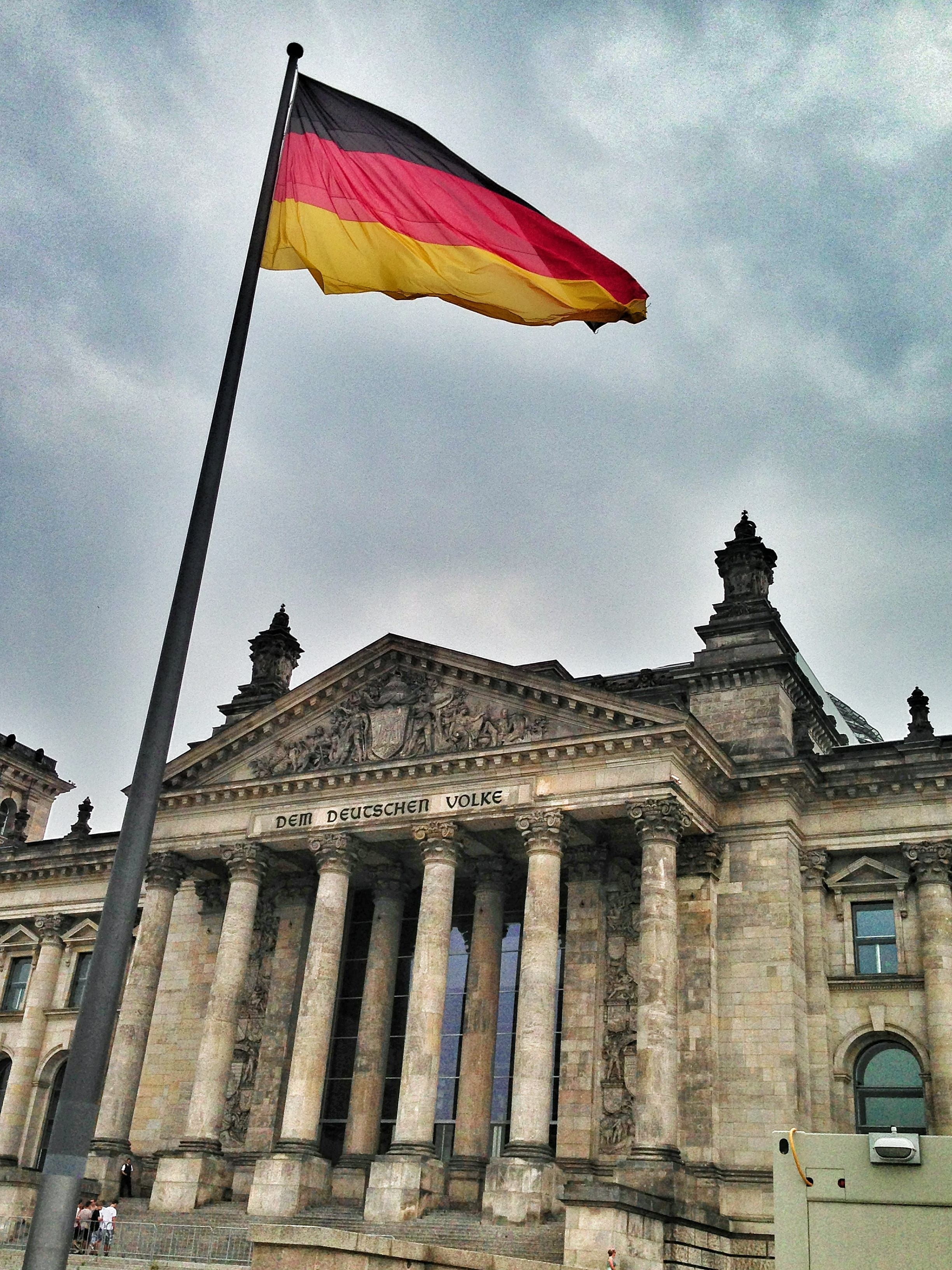 building, day, tourist, travel destinations, cloud - sky, bundestag, flag, the past, policy, government district, wind, capital, sky, low angle view, house facade, Phone HD Wallpaper