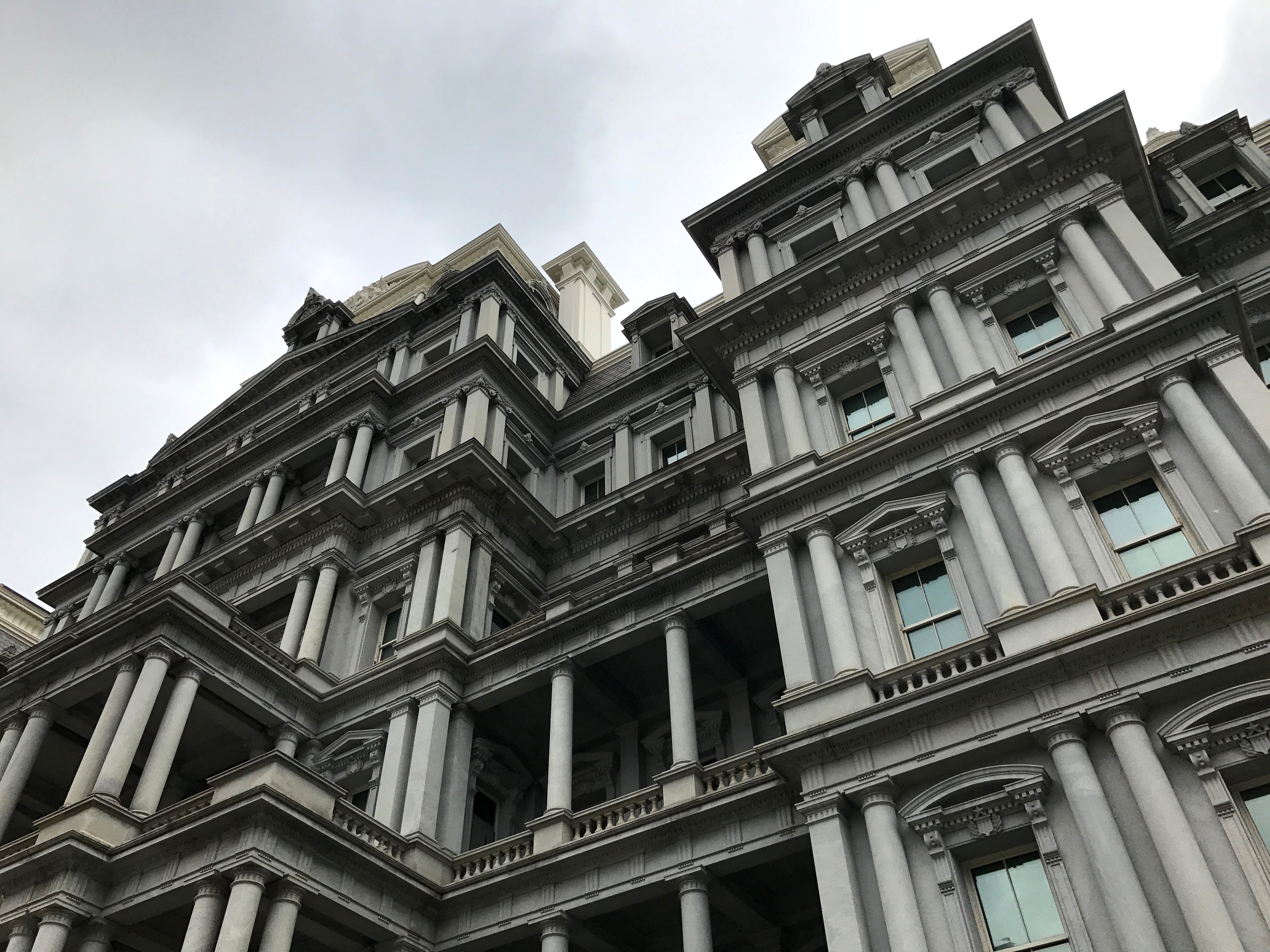 executive, columns, city, courthouse, building, outdoors, politics, american, flag, residence, famous, built structure, building exterior, blue, window, HD Wallpaper