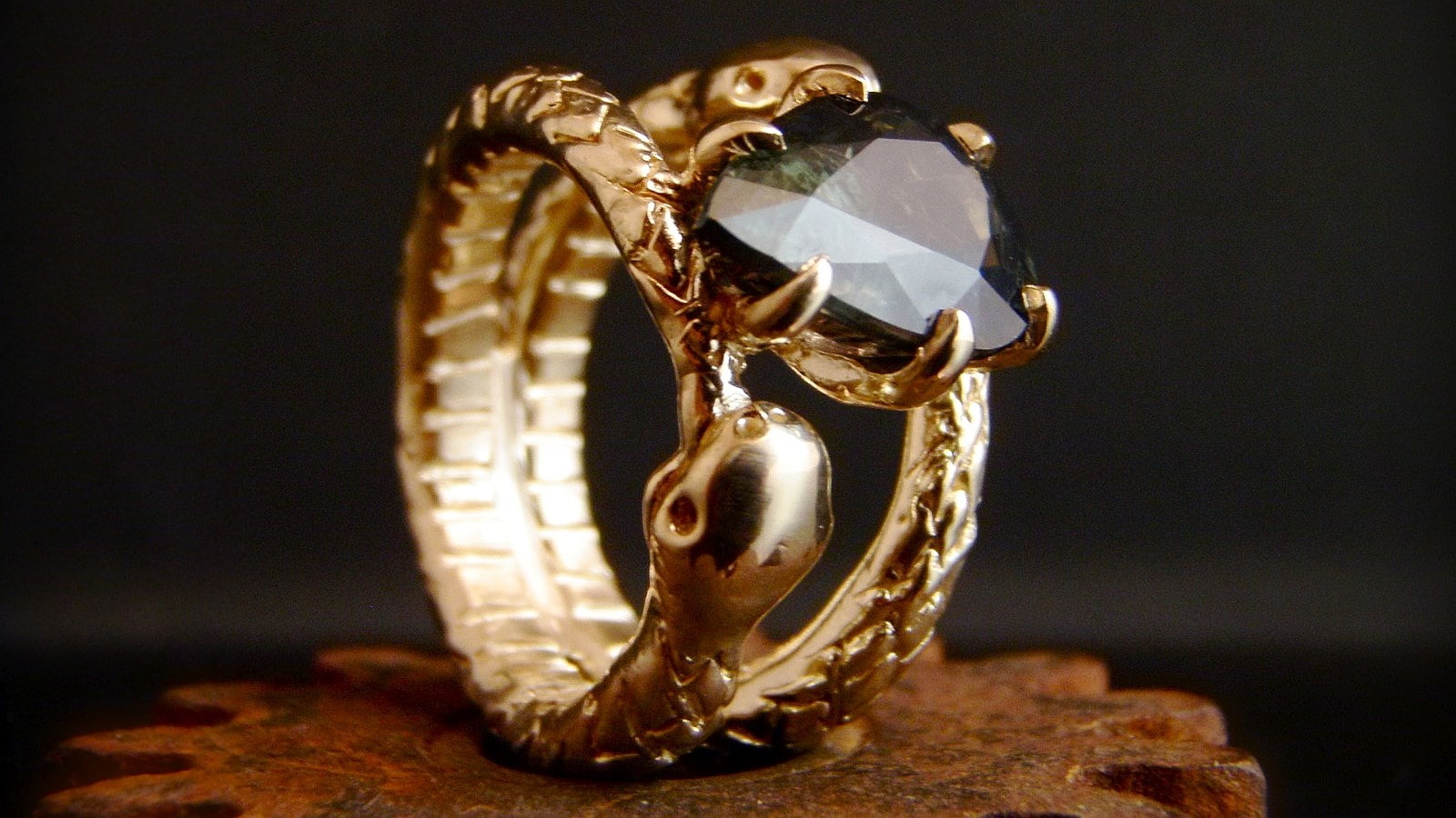jewelry, expense, antique, gold, metal, studio shot, gold colored, 720P, wealth, ouroboros, still life, personal accessory, ring, diamond - gemstone, black background, HD Wallpaper