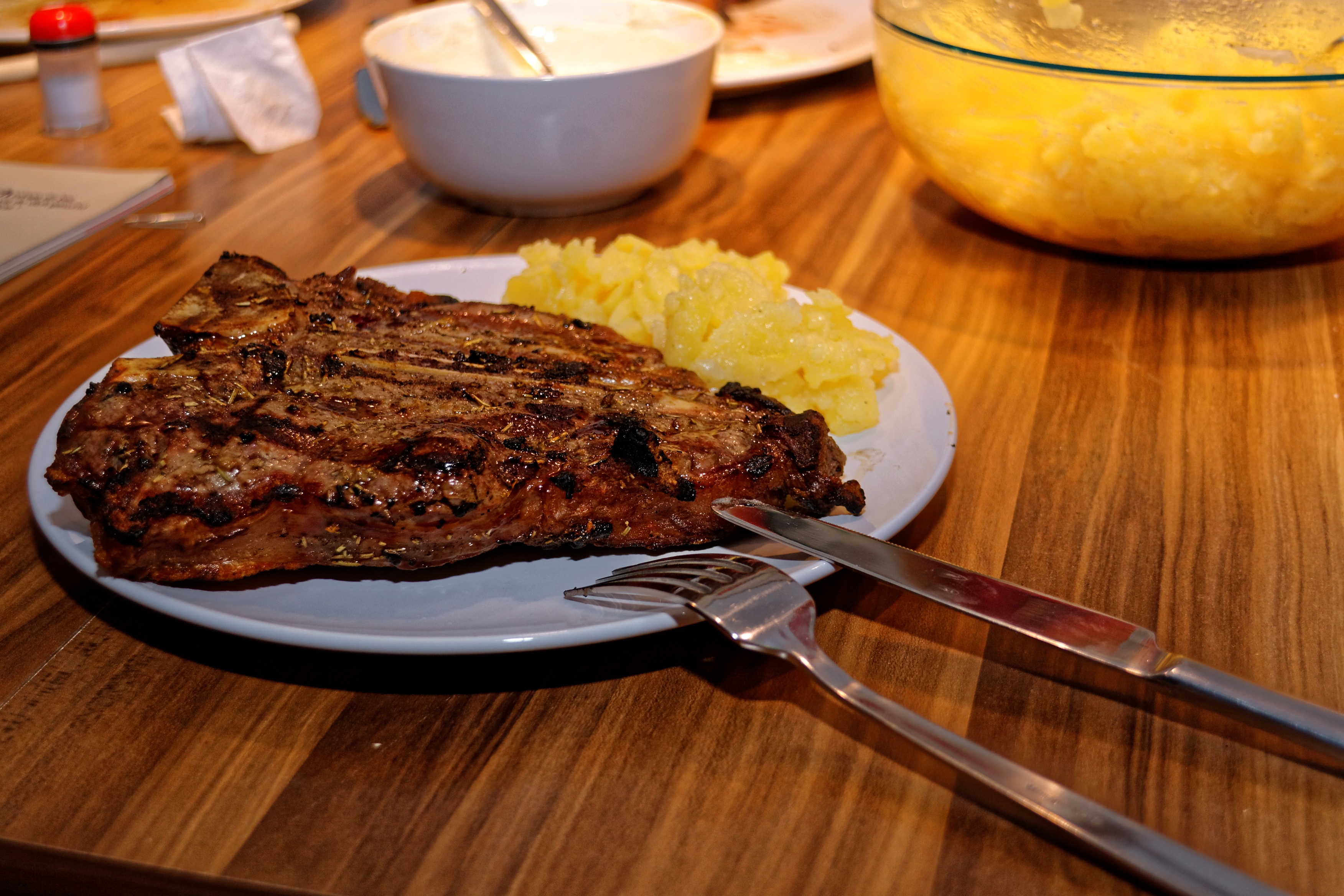t-bone steak, still life, indoors, healthy eating, temptation, eat, meal, food, no people, serving size, breakfast, grill, 2K, dine, ready-to-eat, cutlery, HD Wallpaper