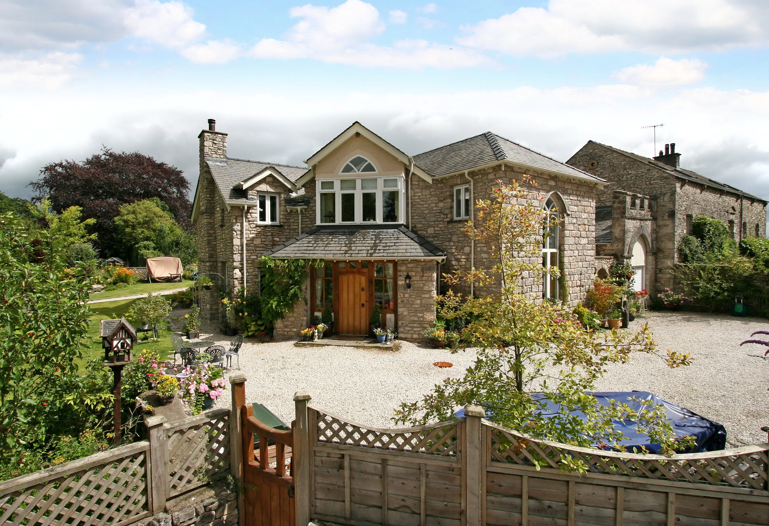 England, Cumbria, Beetham, 2K, garden, house, the fence, HD Wallpaper