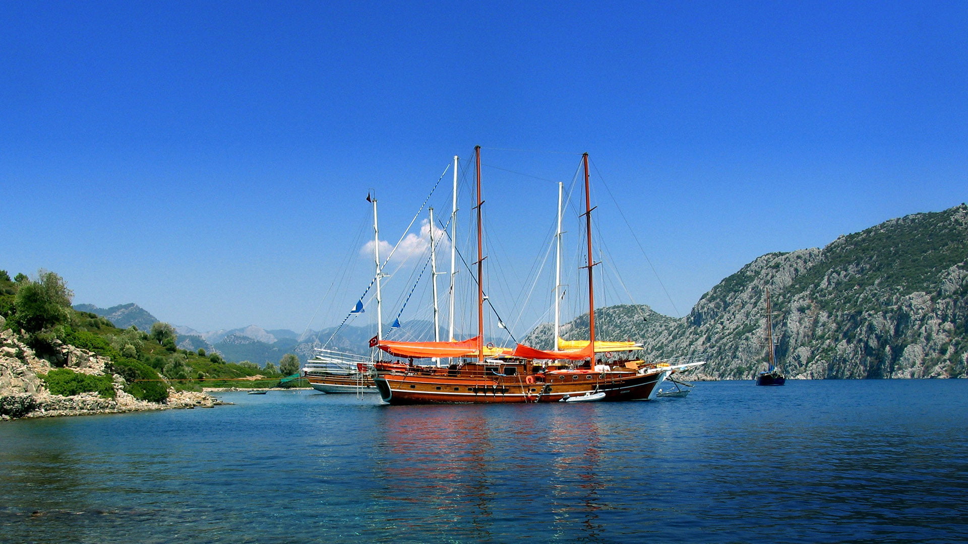 blue, travel, landscape, cruise, nautical vessel, pole, summer, outdoors, vessel, sky, fishing, mode of transportation, mountain, fisherman, dock, bay, HD Wallpaper