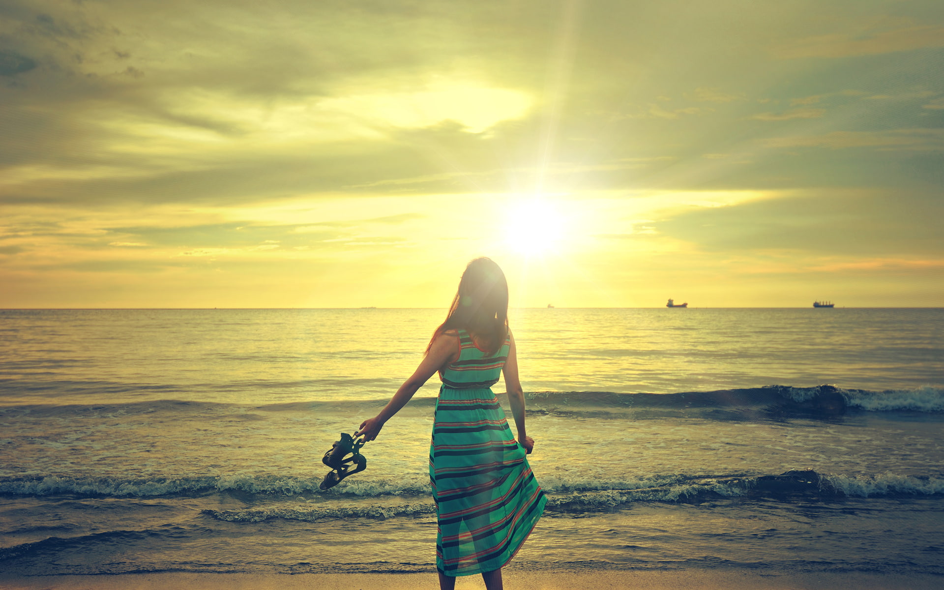 sunrise, emotion, dress, sunset, view, ships, shore, ocean, beaches, 1080P, sensual, coast, sexy, fun, clouds, happy, vehicles, seascaoe, style, girls, HD Wallpaper