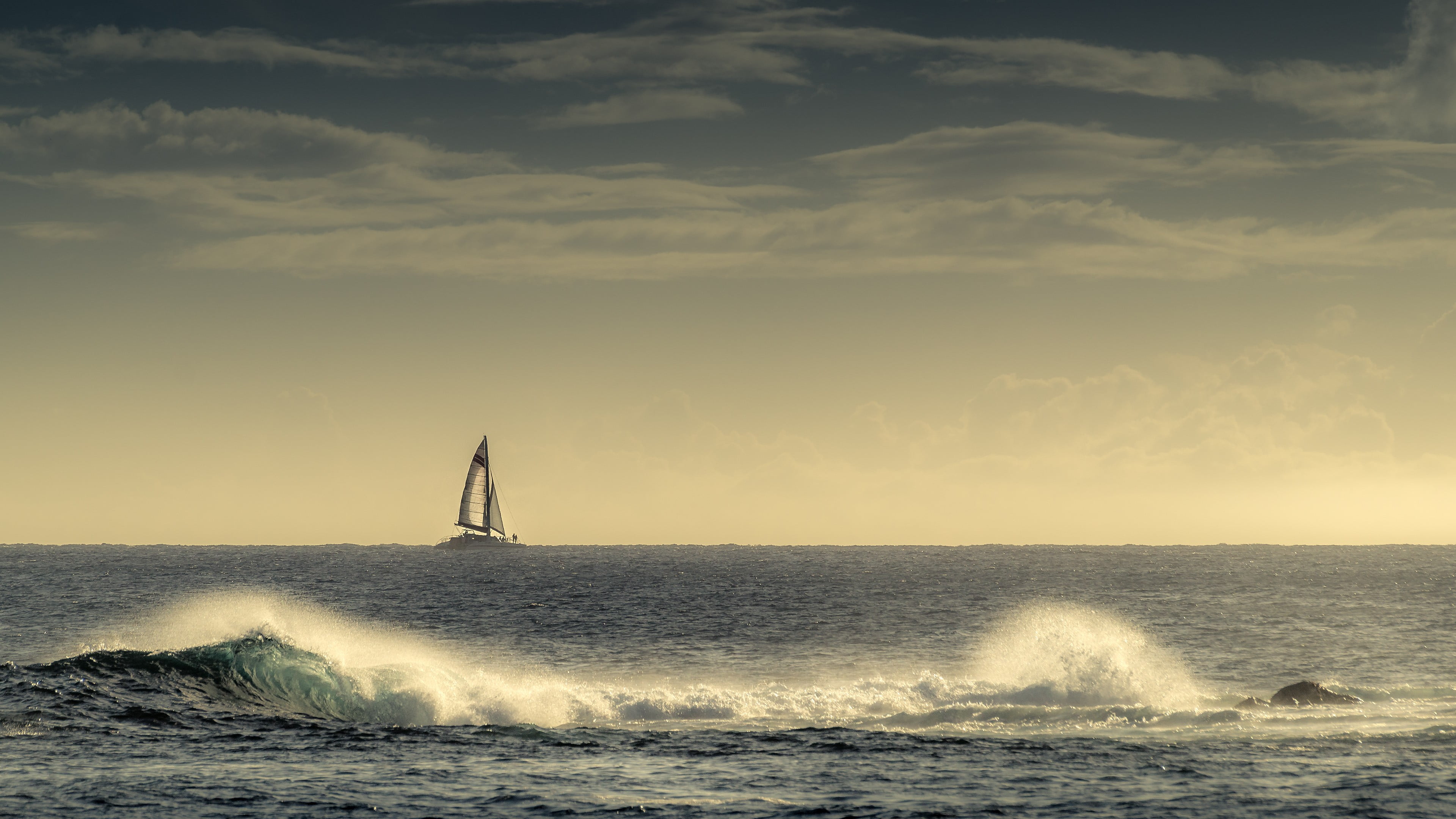 cloud - sky, waterfront, real people, motion, wave, boat, horizon, nature, sail, horizon over water, sunset, sport, sky, white, surfing, sea, water, beauty in nature, HD Wallpaper