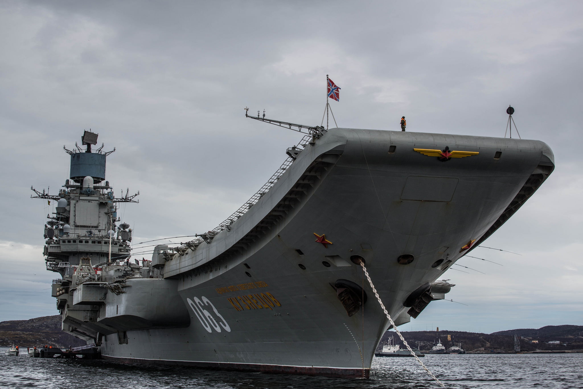mode of transportation, day, moored, no people, transportation, cloud - sky, sea, heavy, outdoors, flag, military, 1080P, water, aircraft carrier, " Admiral Kuznetsov", HD Wallpaper
