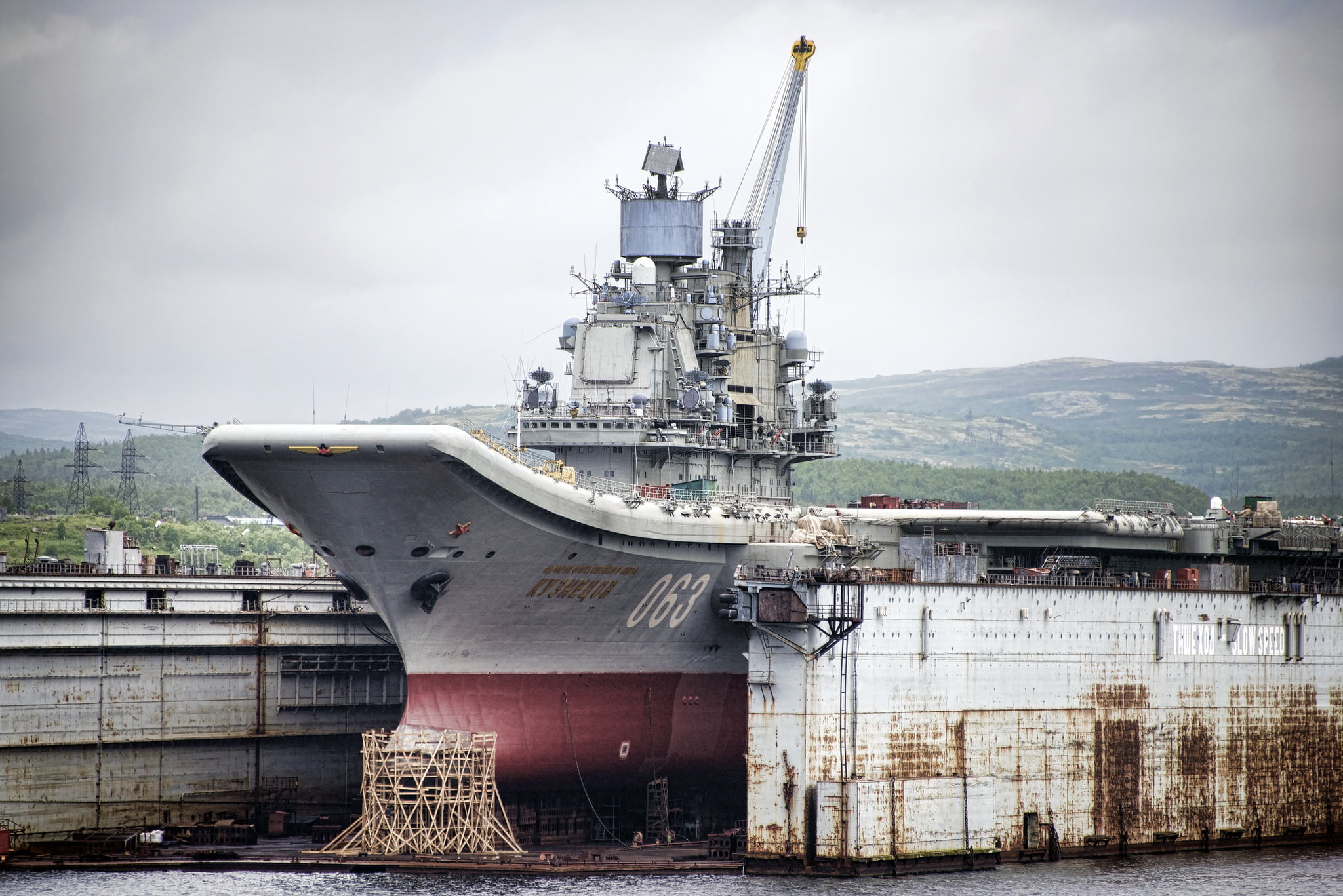 1080P, red, transportation, ship, day, shipping, nautical vessel, mode of transportation, architecture, built structure, business, Doc, nature, " Admiral Kuznetsov", HD Wallpaper