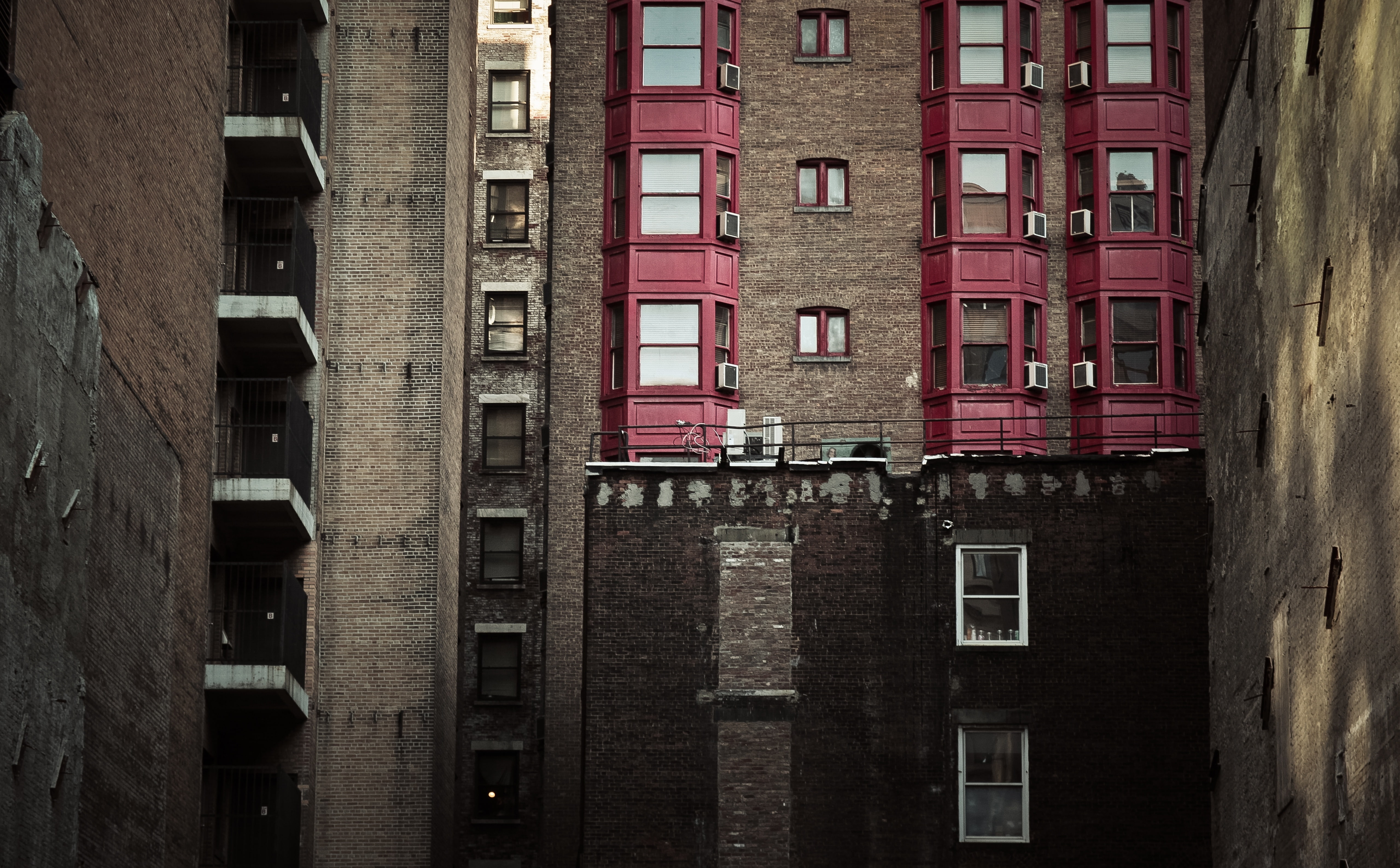 building, exterior, North, unitedstates, day, Manhattan, wall, window, old, full frame, architecture, midtown, building exterior, brown, newyork, low angle view, HD Wallpaper