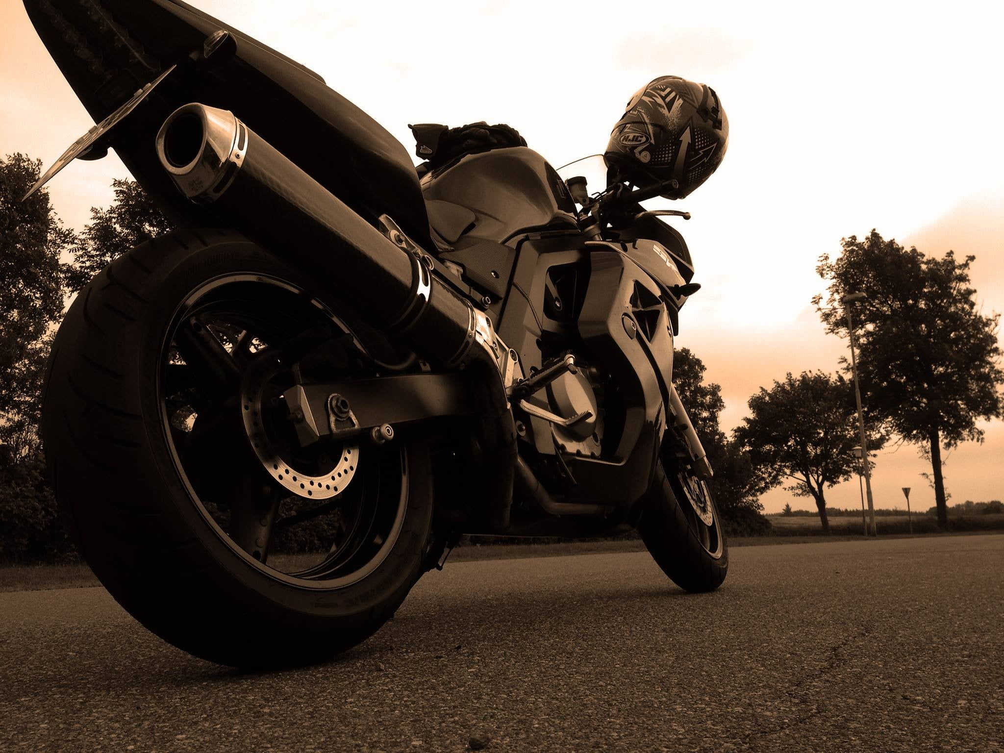 riding, gray, black, Suzuki, land vehicle, travel, sky, wheel, sports helmet, plant, outdoors, 1080P, tree, city, SV 650, crash helmet, mode of transportation, HD Wallpaper