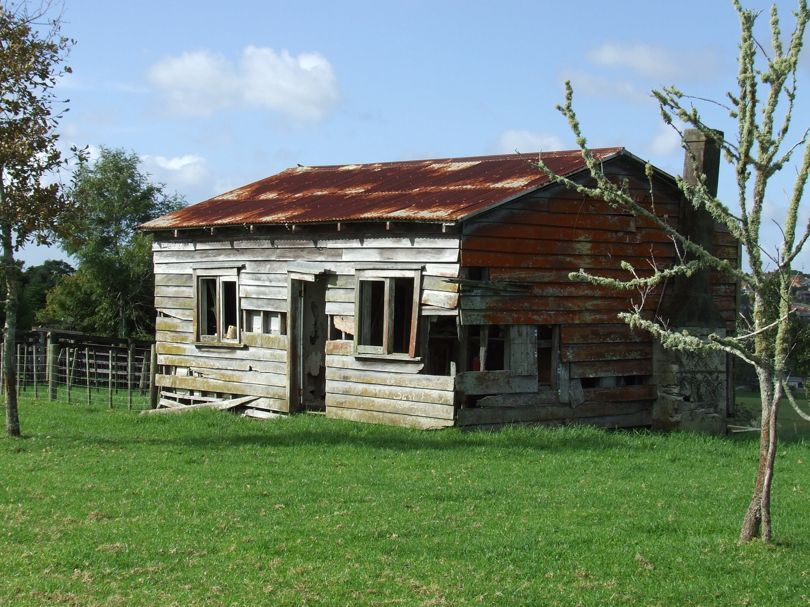 empty, derelict, green color, grass, damaged, landscape, wood - material, land, plant, white, weathered, country, wooden, no people, rural scene, abandoned, HD Wallpaper