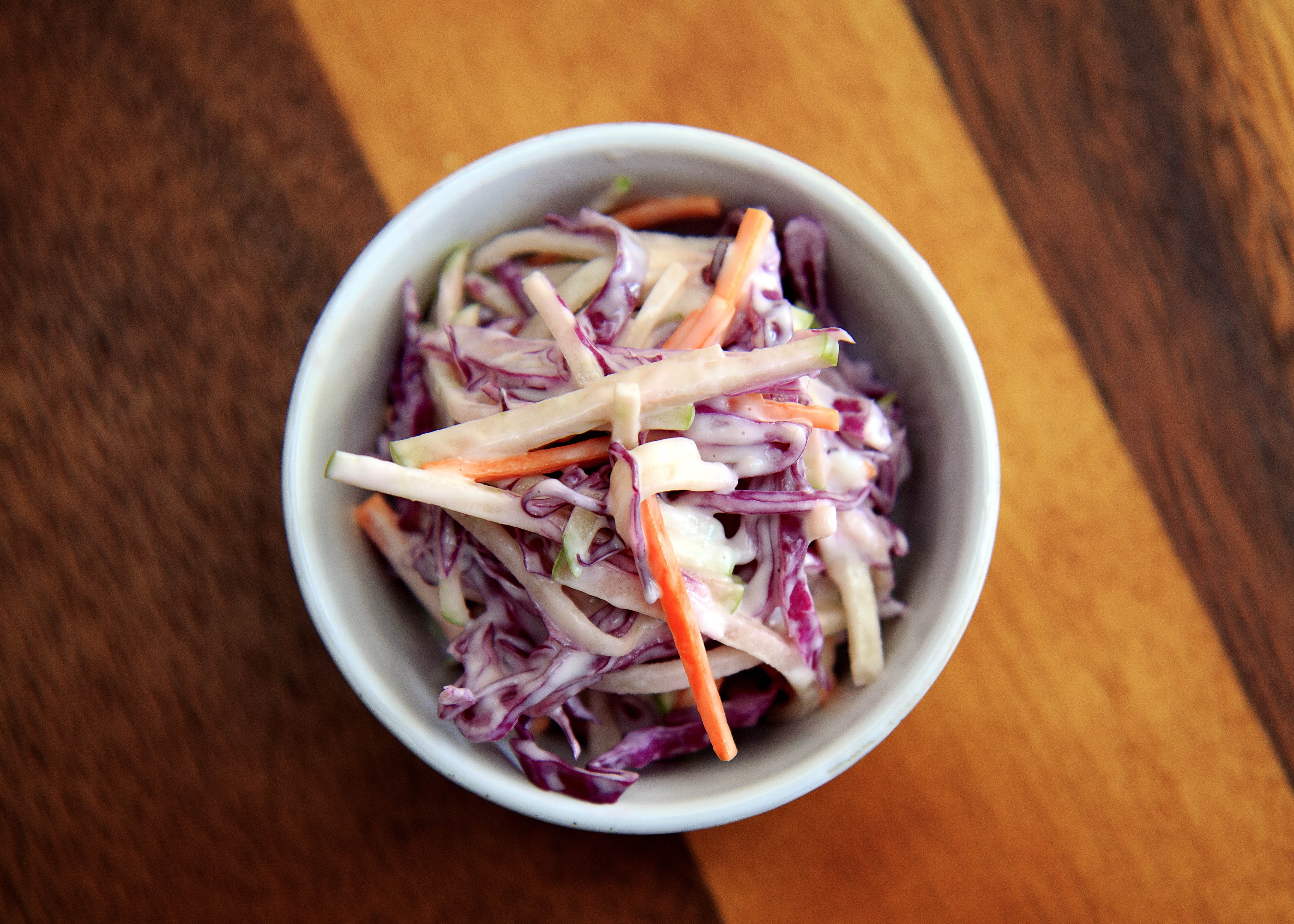 crockery, shredded, purple, prepared, food and drink, onions, appetizer, nutritious, portion, 4K, grated, mayonnaise, background, carrot, healthy eating, HD Wallpaper