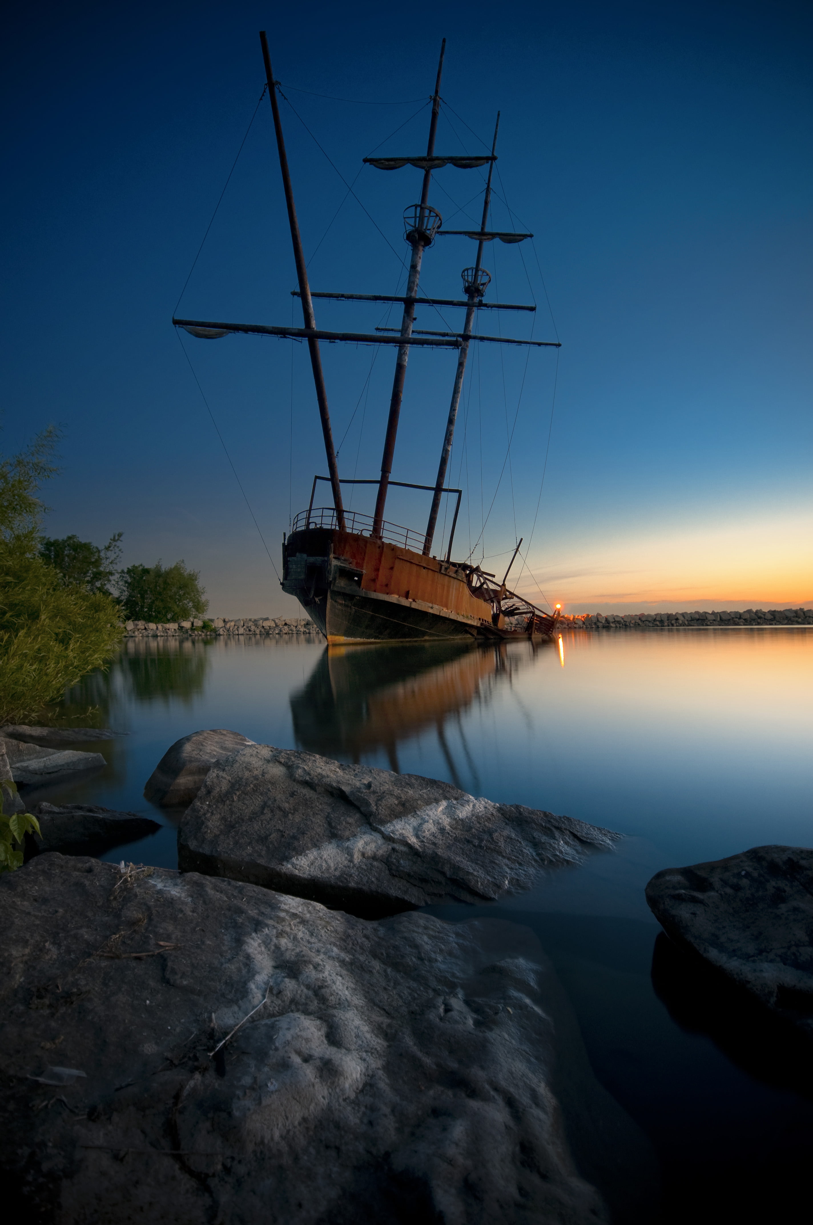 boat, Niagara, Photography, ship  wreck, jordan, long  exposure, 4K, Jordan Station, golden hour, water, nature, Blue Hour, golden, hour, ship, Harbor, Phone HD Wallpaper
