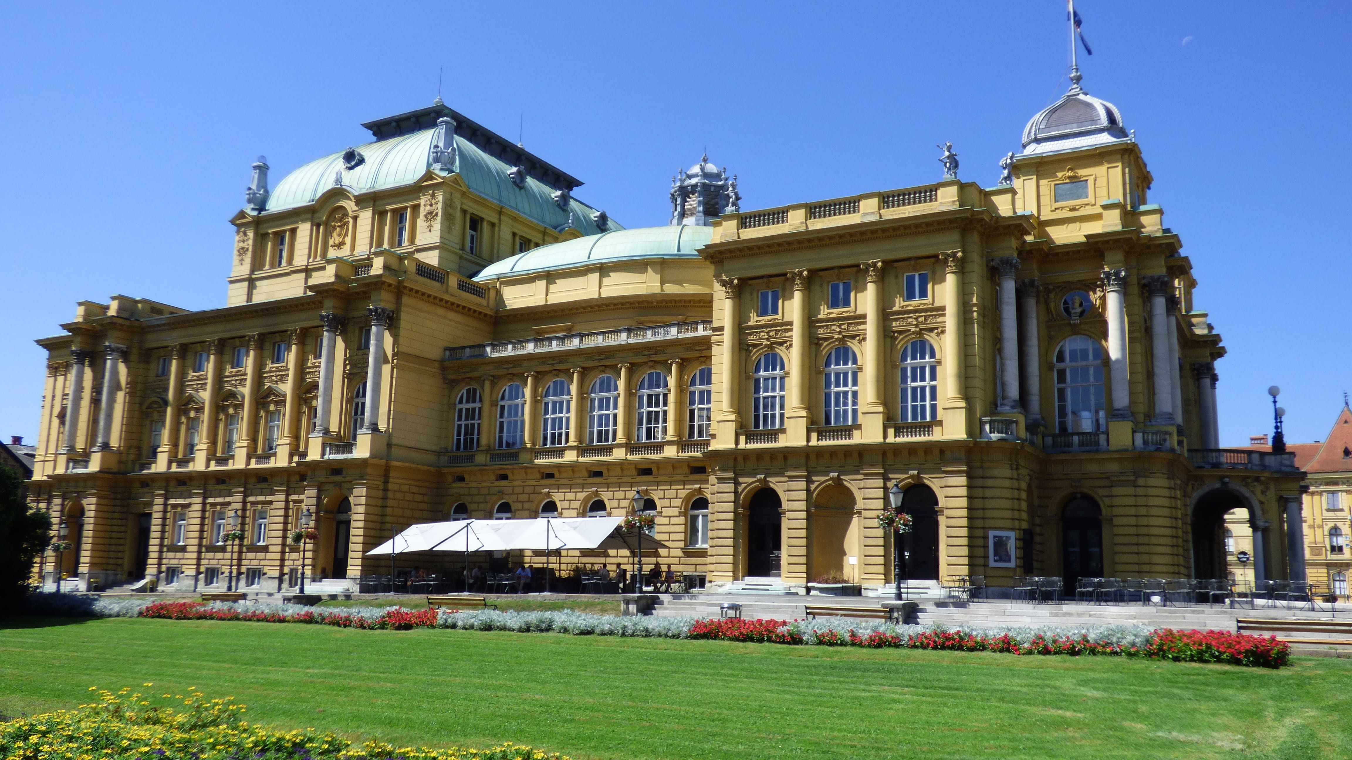 travel, travel destinations, architecture, outdoors, 4K, facade, zagreb, government, grass, nature, plant, built structure, the past, history, architectural column, HD Wallpaper