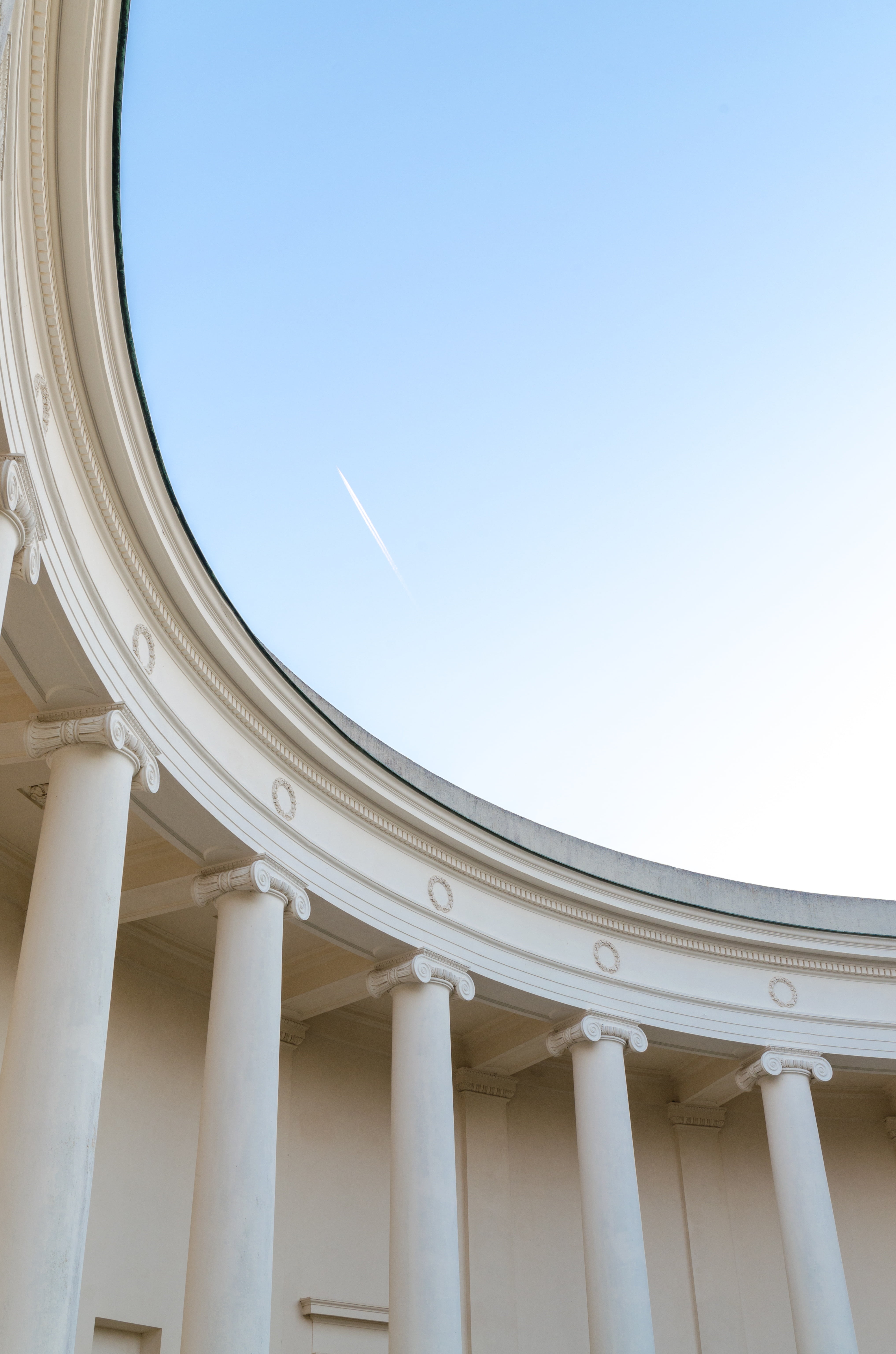 wine, ancient, empire, outdoors, monument, grace, clear sky, sky, europe, colonnade, classical, art, day, copy space, statue, heritage, moravia, water, Phone HD Wallpaper