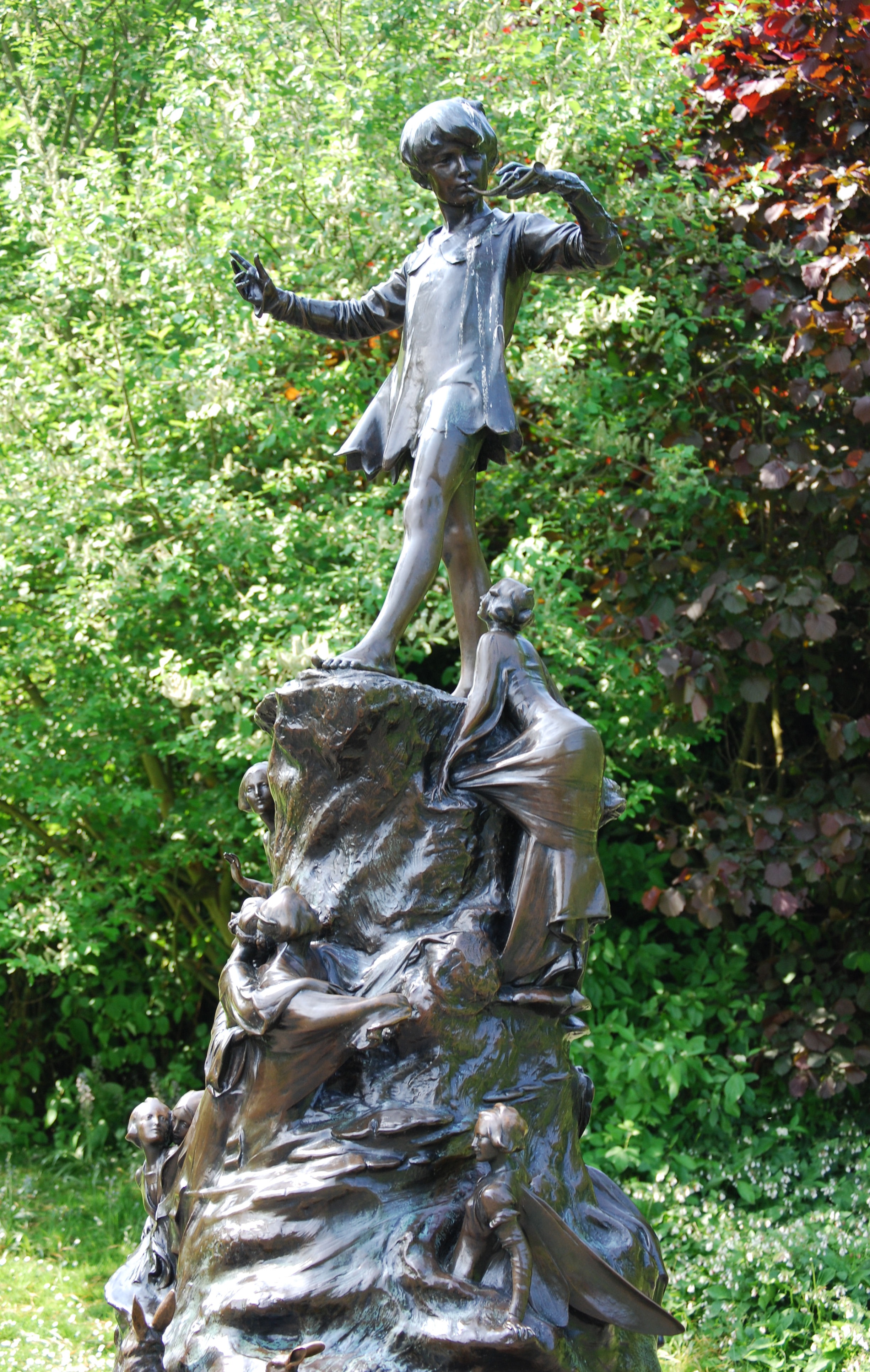 architecture, story, peter pan, park - man made space, park, art and craft, nature, statue, female likeness, creativity, representation, angel, character, Phone HD Wallpaper