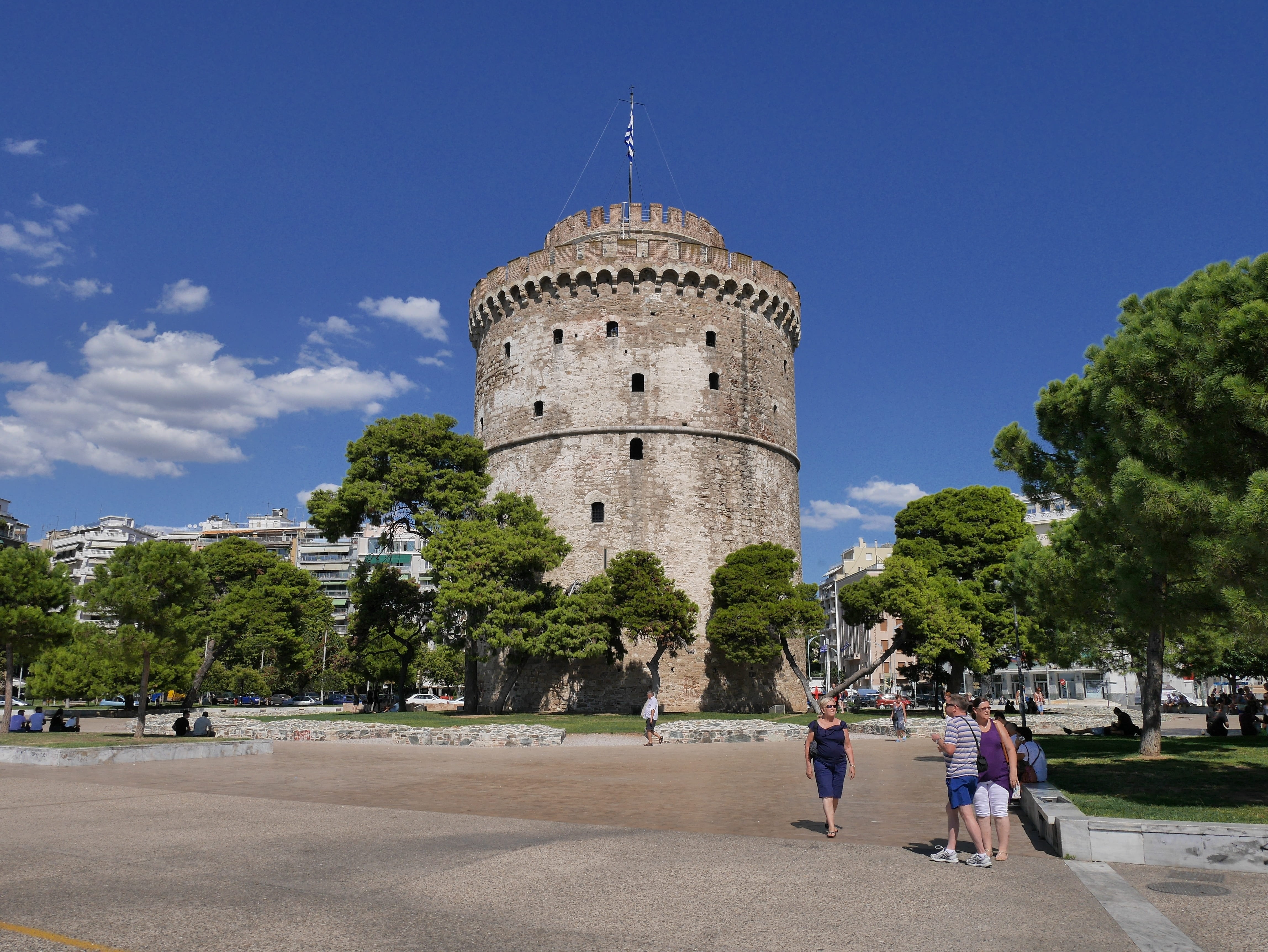 architecture, building, plant, white tower, 4K, tourism, history, greece, tower, travel, cloud - sky, the past, sky, group of people, travel destinations, HD Wallpaper