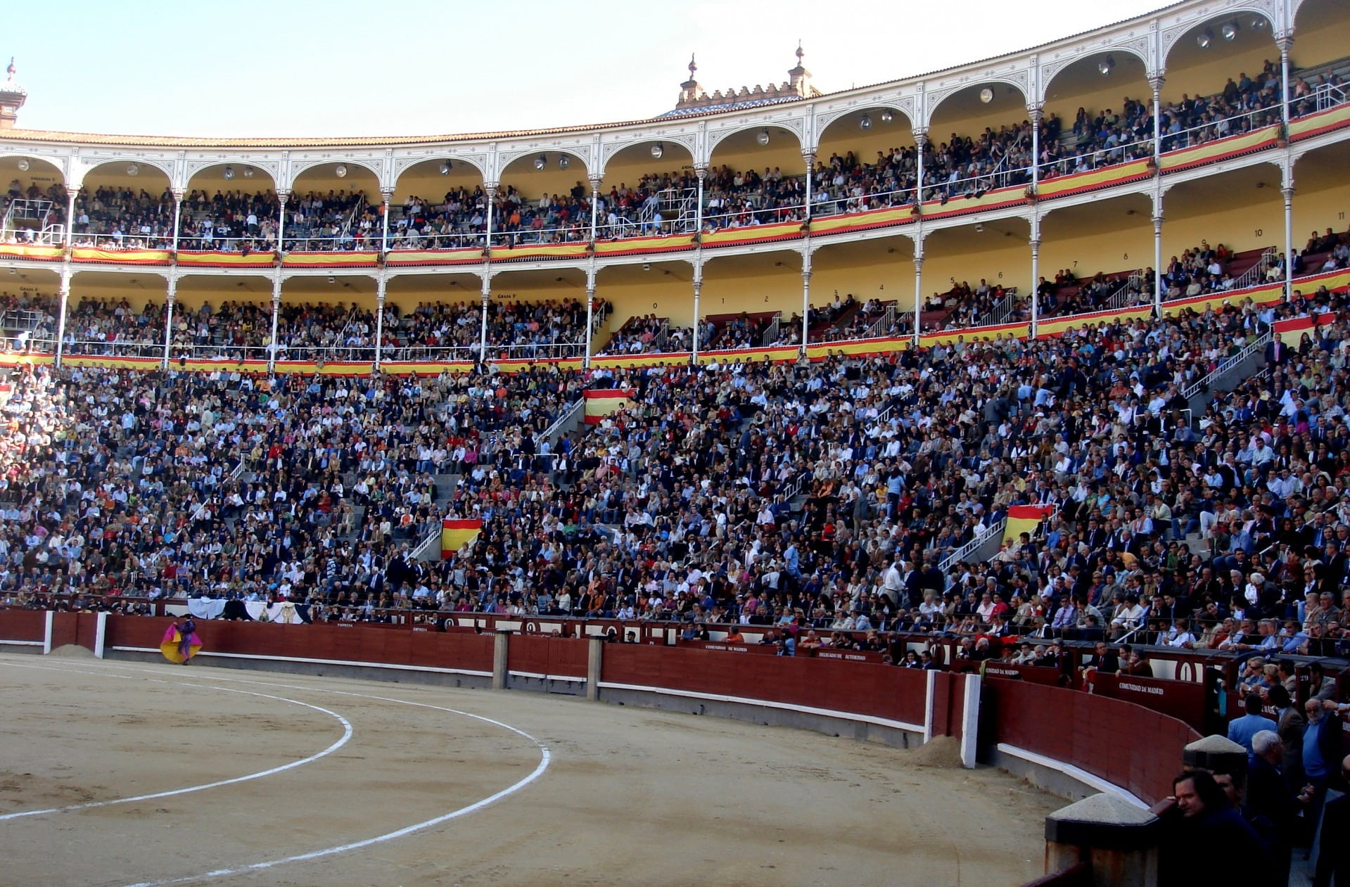 group of people, spain, flag, animal, torero, perform, entertainment, bullring, festival, sport, performance, crowd, bleachers, popular, spanish, fighter, HD Wallpaper
