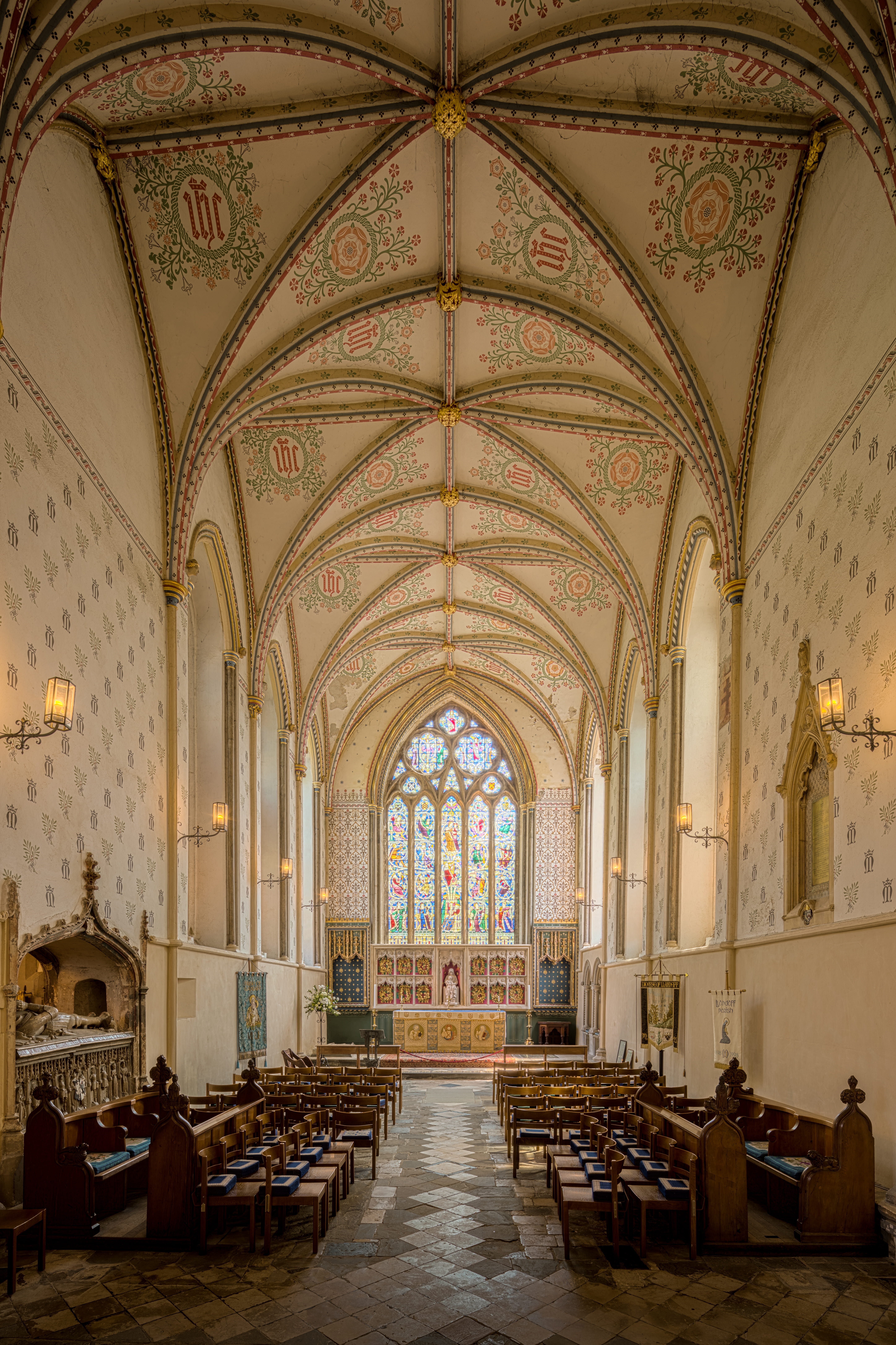 4k, 8k, church, lady chapel, gothic, minster, 8K, architectural column, arch, ceiling, art and craft, llandaff, abbey, cardiff, spirituality, united kingdom, Phone HD Wallpaper