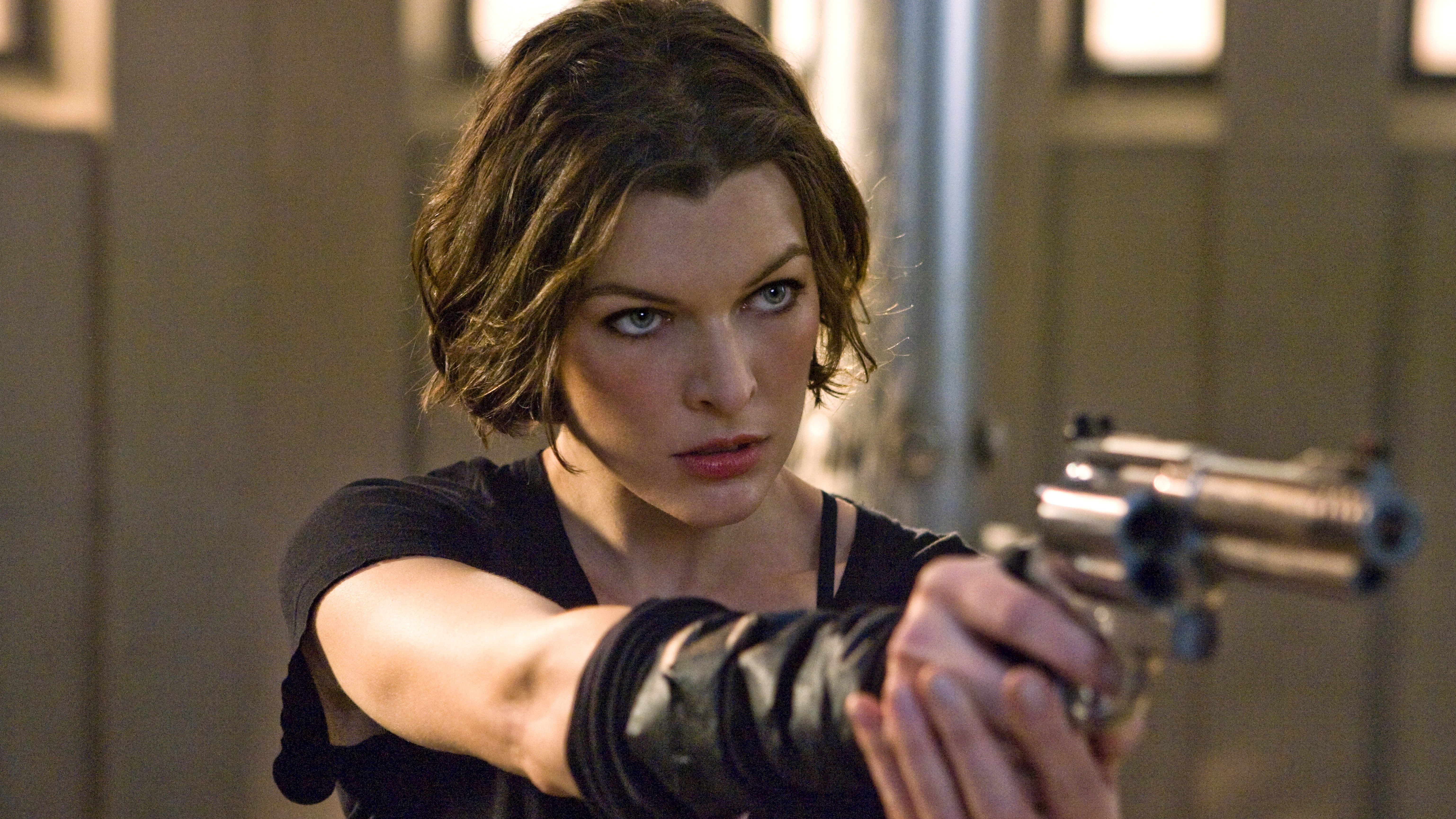 young women, resident evil afterlife, brown hair, handgun, women, selective focus, one person, 5K, looking at camera, gun, serious, hairstyle, headshot, HD Wallpaper