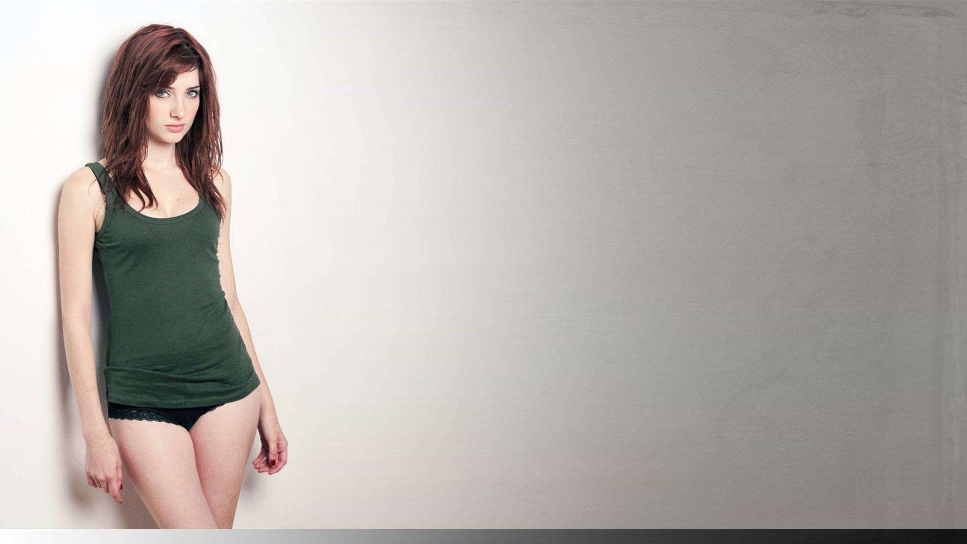 scoop, 1080P, Susan Coffey, white background, front view, women, copy space, s, one person, neck, tank, portrait, hair, green, hairstyle, top, young women, HD Wallpaper