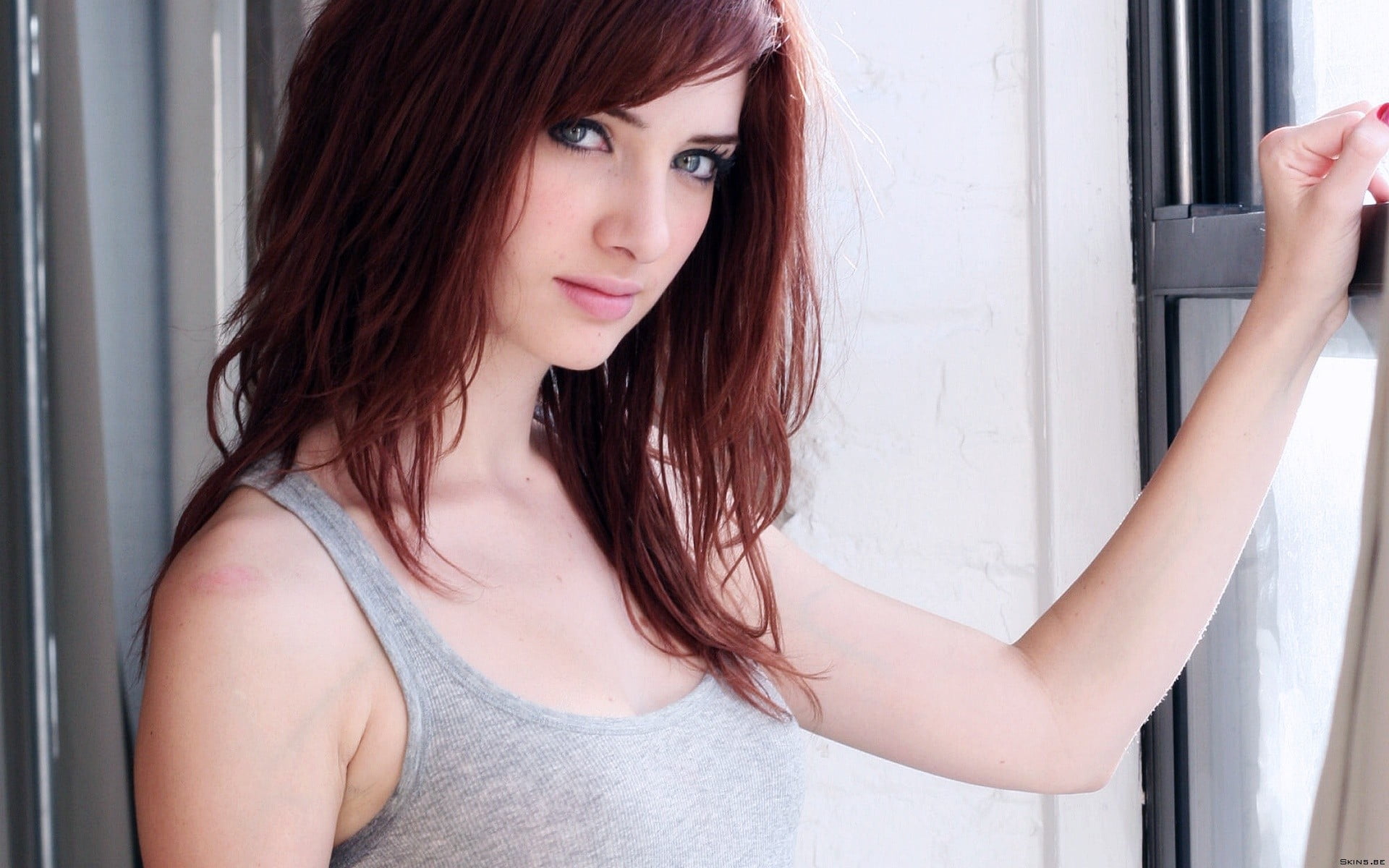 bangs, beautiful woman, hairstyle, young women, headshot, portrait, brown hair, women, eyes, window, model, fashion, Susan Coffey, young adult, 1080P, HD Wallpaper