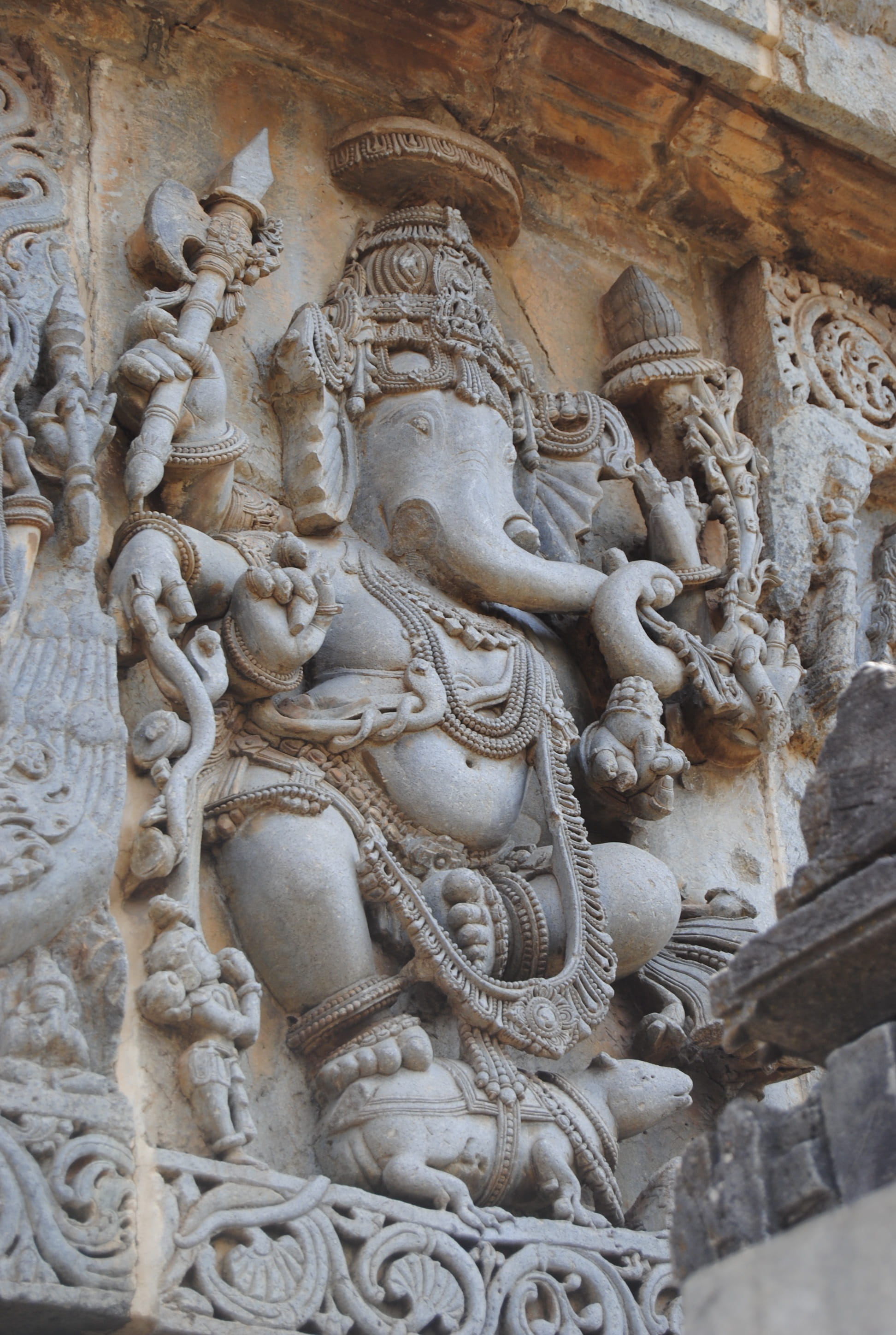 day, statue, travel destinations, building, God, creativity, Buddhism, Temple, belief, bas relief, travel, ancient civilization, history, ornate, human representation, Phone HD Wallpaper