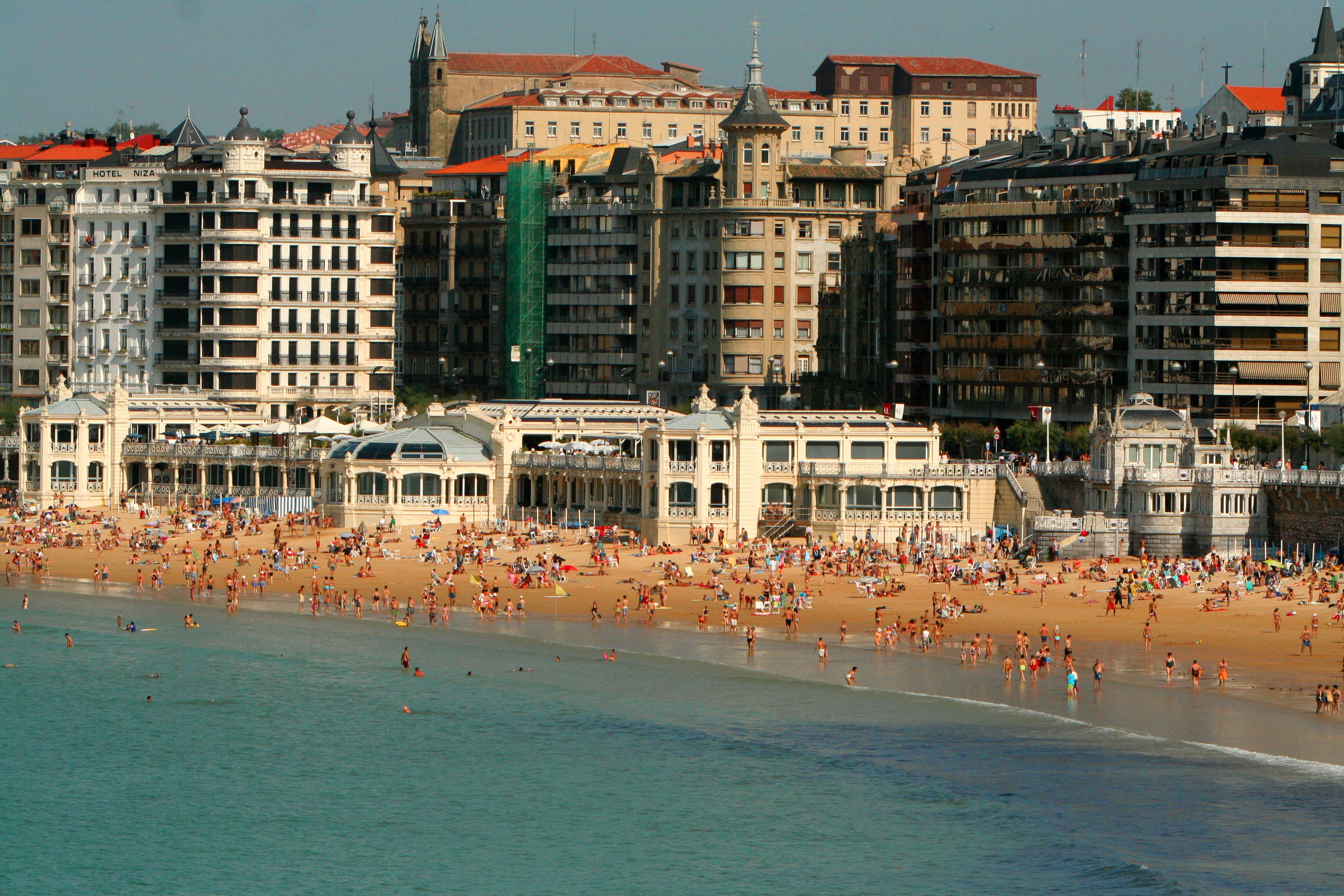 coast, built structure, water, city, la concha, ocean, crowd, photography, panoramic, building, residential district, summer, spain, building exterior, HD Wallpaper