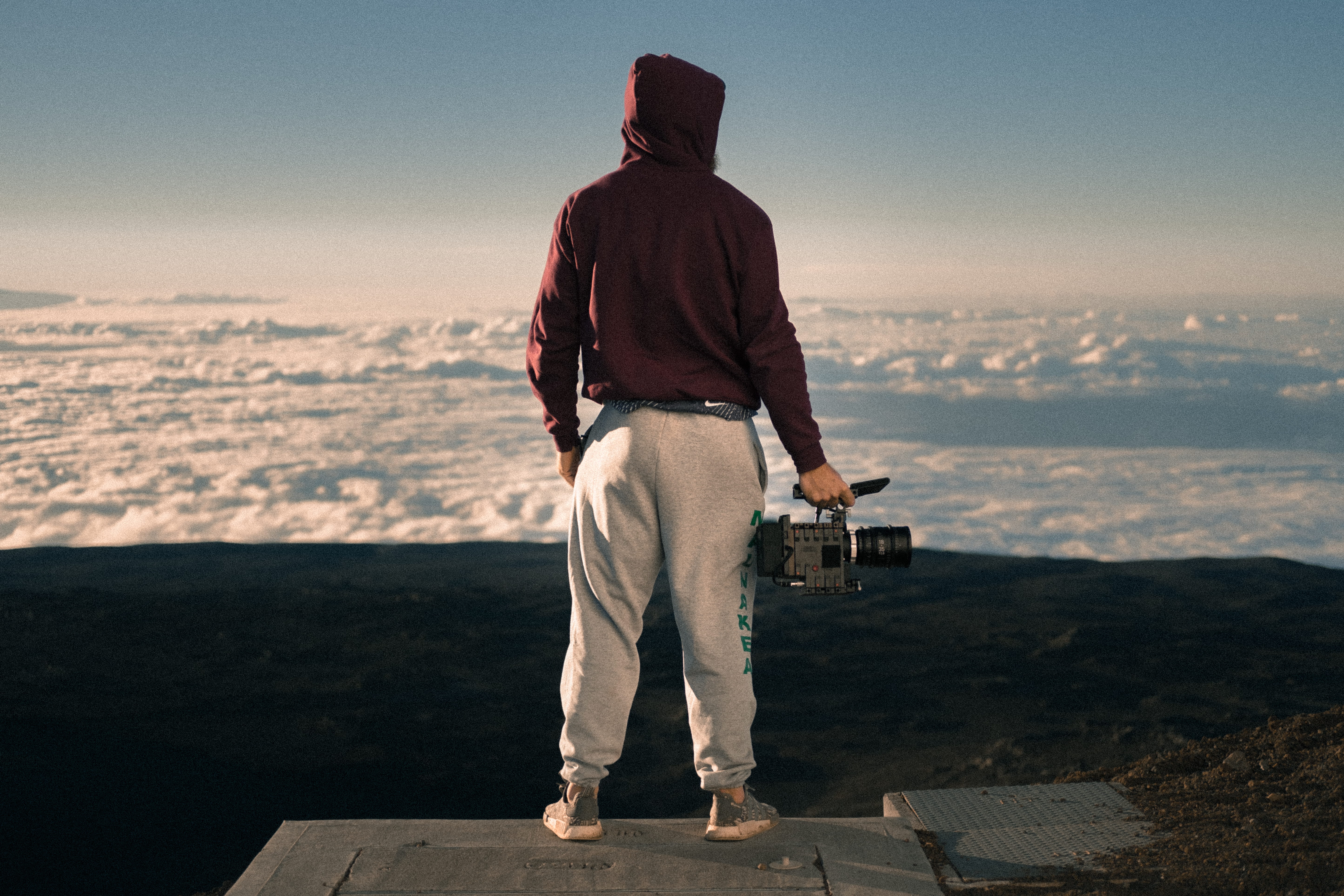 journey, travel, mountain, video camera, one Person, adventure, timelapse, cinematographer, videographer, outdoors, tourist, hawaii, nature, scenics, camera, HD Wallpaper