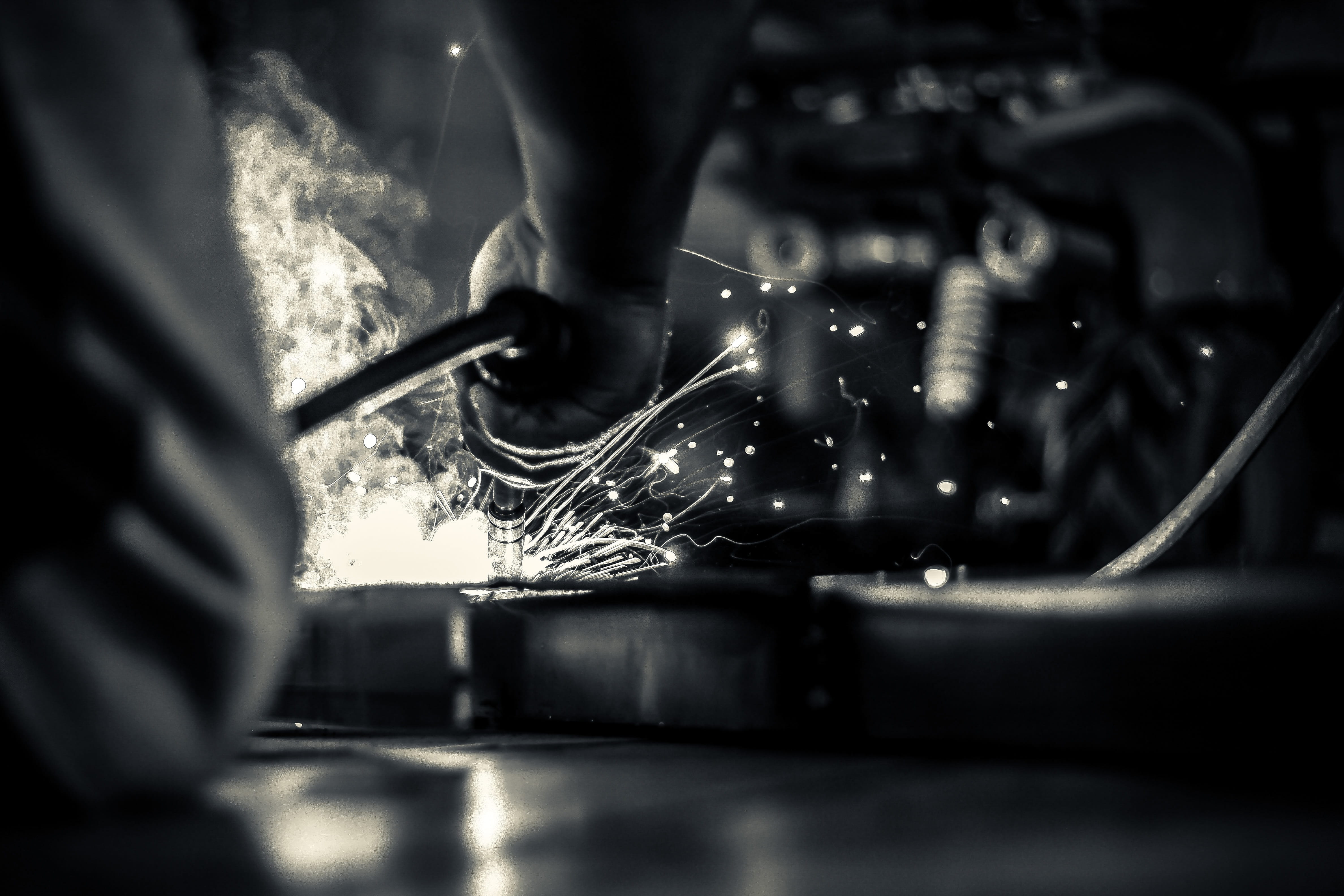 the hand, scene, care, welder, real people, selective focus, garage, indoors, work, scenery, human hand, protection, hard, dangerous, occupation, hand, HD Wallpaper