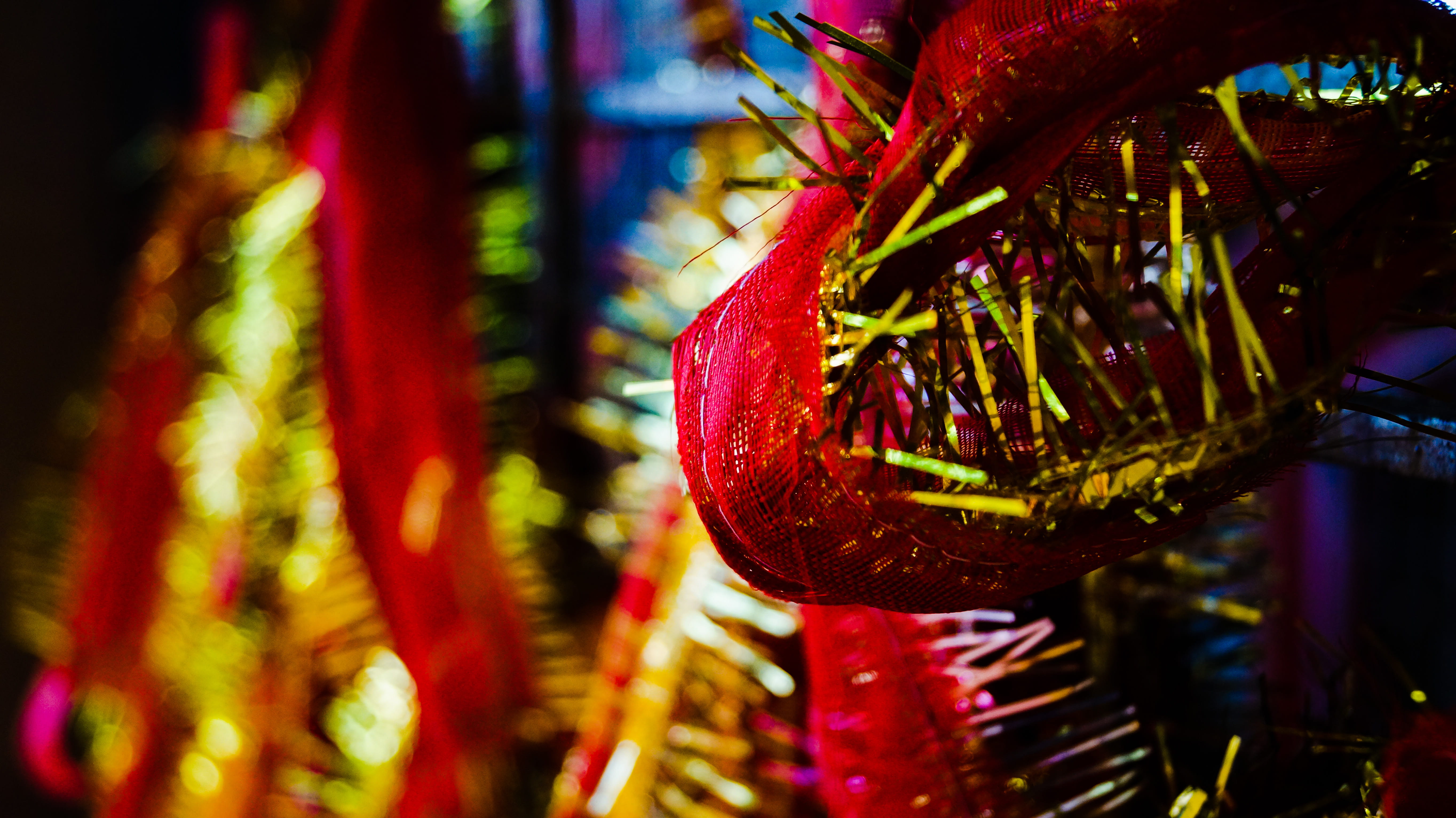 apparel, theme park, food and drink, festival, accessories, freshness, no people, art and craft, parade, accessory, sphere, retail, decoration, crowd, food, HD Wallpaper