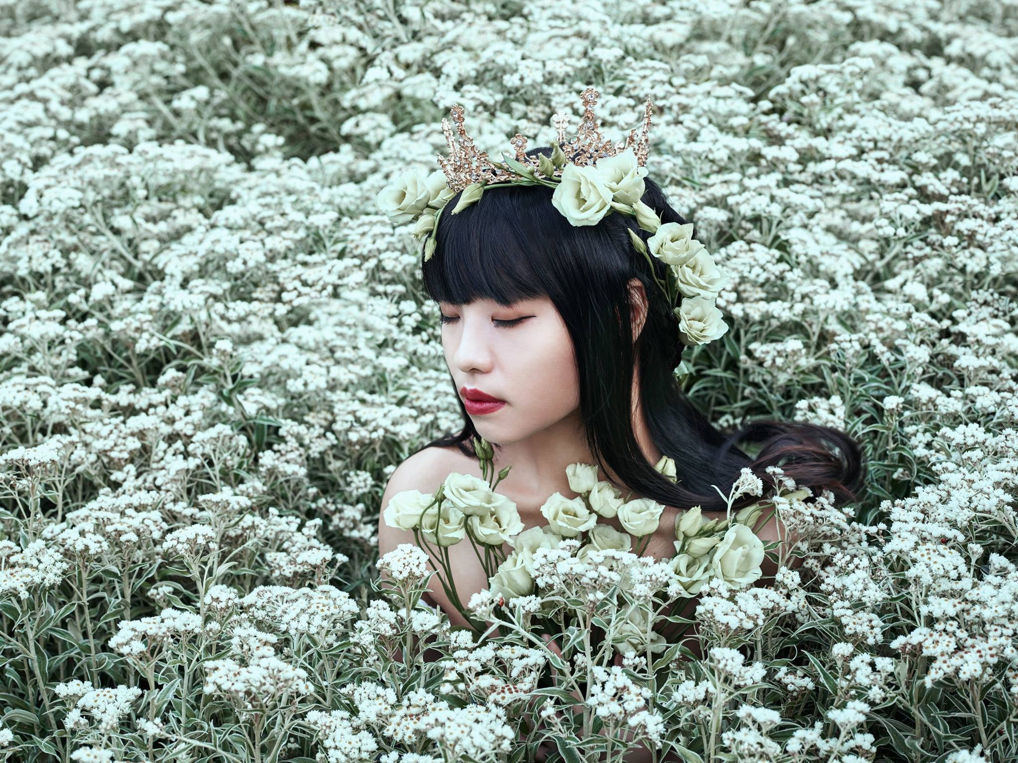 Asian, eustoma, Ts-zing, anaphalis, mood, 1080P, face, girl, flowers, wreath, Bella Kotak, hair, makeup, HD Wallpaper
