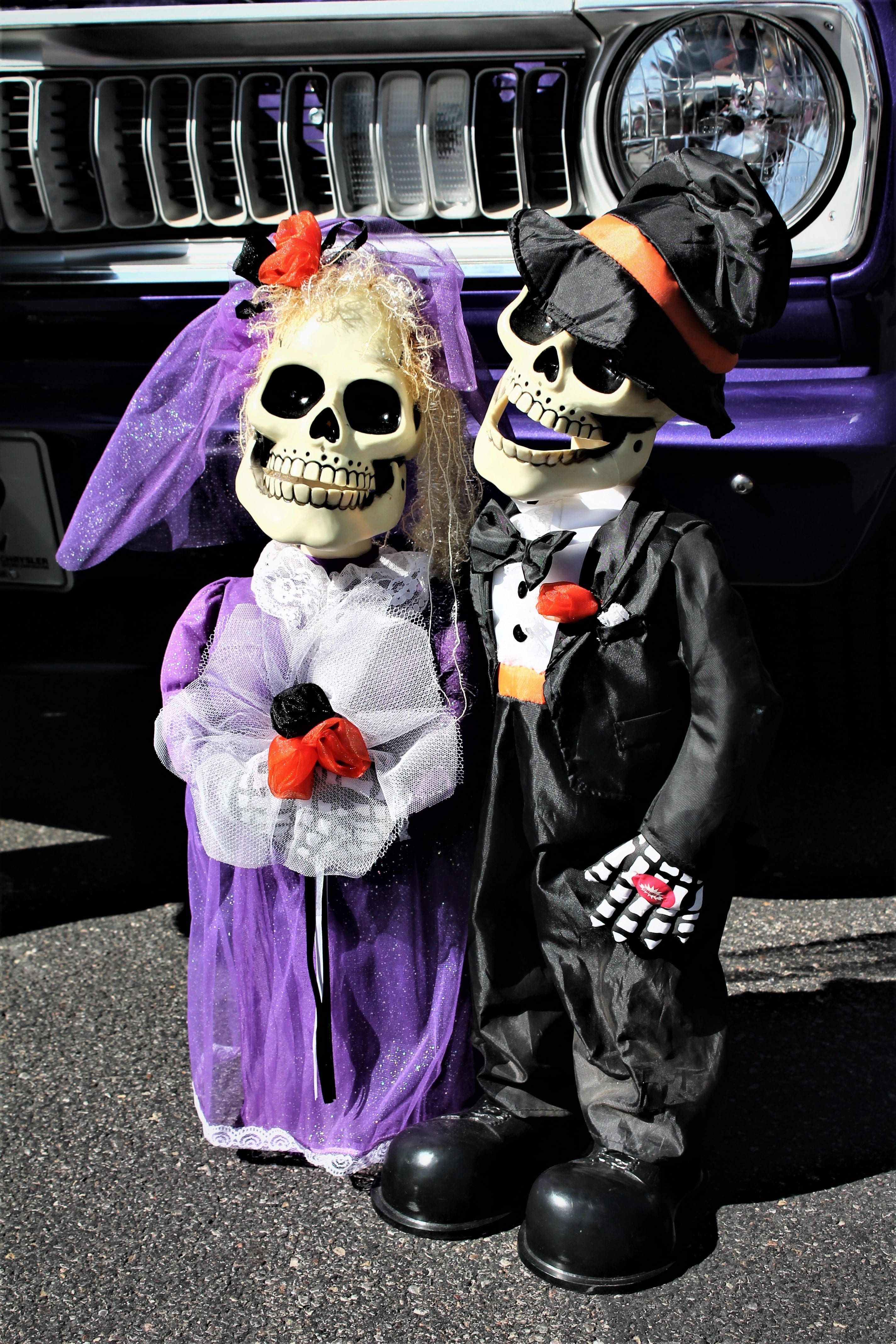 skeletons, human representation, dia de los muertos, haunted, til death do us part, albuquerque, female likeness, toy, 4K, skull, childhood, day of the dead, Phone HD Wallpaper